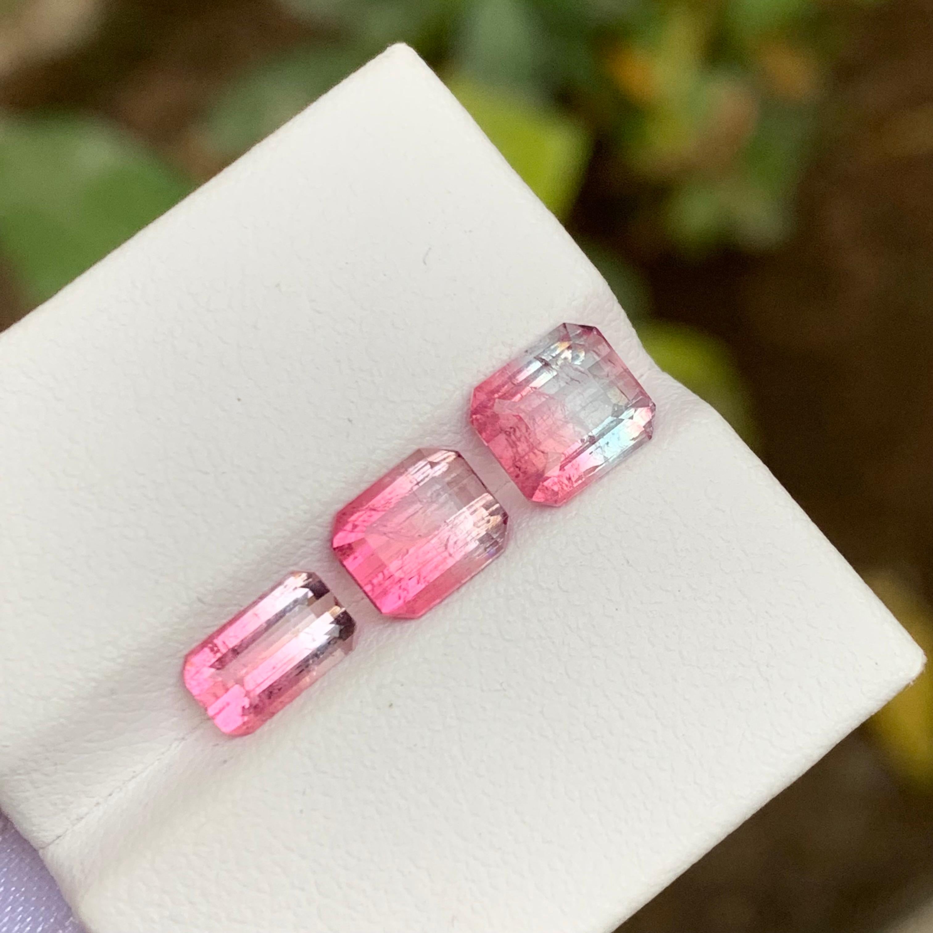 Pink Bicolor Rare Natural Tourmaline Loose Gemstones Lot, 3.70 Ct Emerald Cut Af For Sale 4