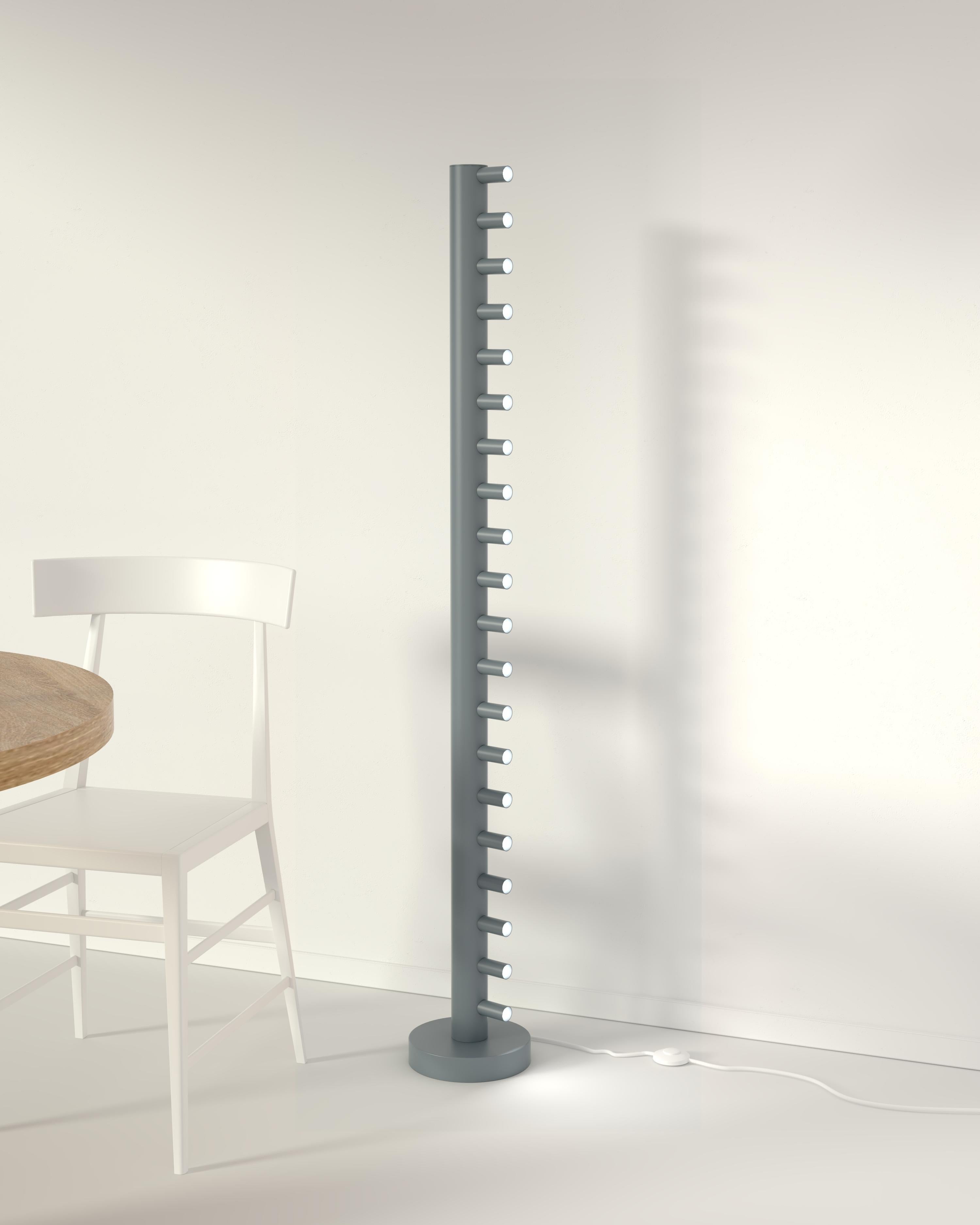 Lámpara de pie Array rosa, blanca y negra de Atelier Areti Siglo XXI y contemporáneo en venta