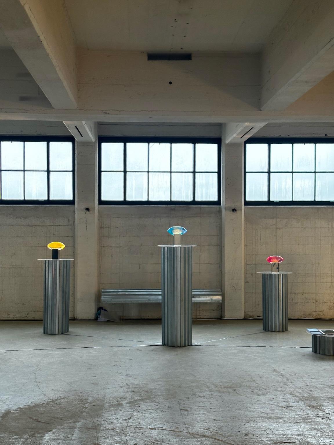 Lampada Helios Rosa Blu Oro di Zoran Strijbosch In condizioni Nuovo in vendita a Geneve, CH