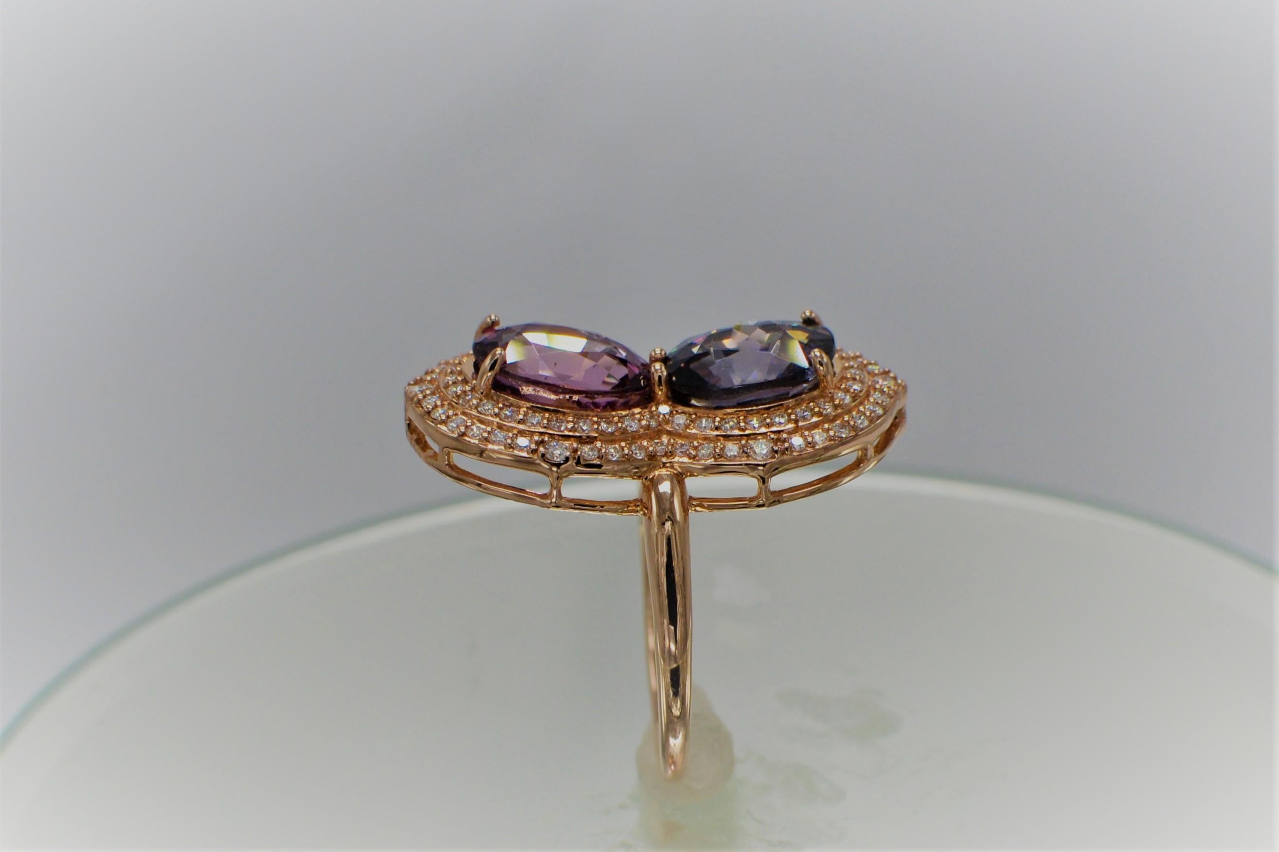 Cocktail-Spinellring aus 14 Karat Roségold mit rosa und blauen natürlichen Spinell-Edelsteinen (Ovalschliff) im Angebot