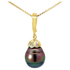 Pendentif en or jaune 18 carats avec perle de Tahiti rose, bleue et diamant sur chaîne
