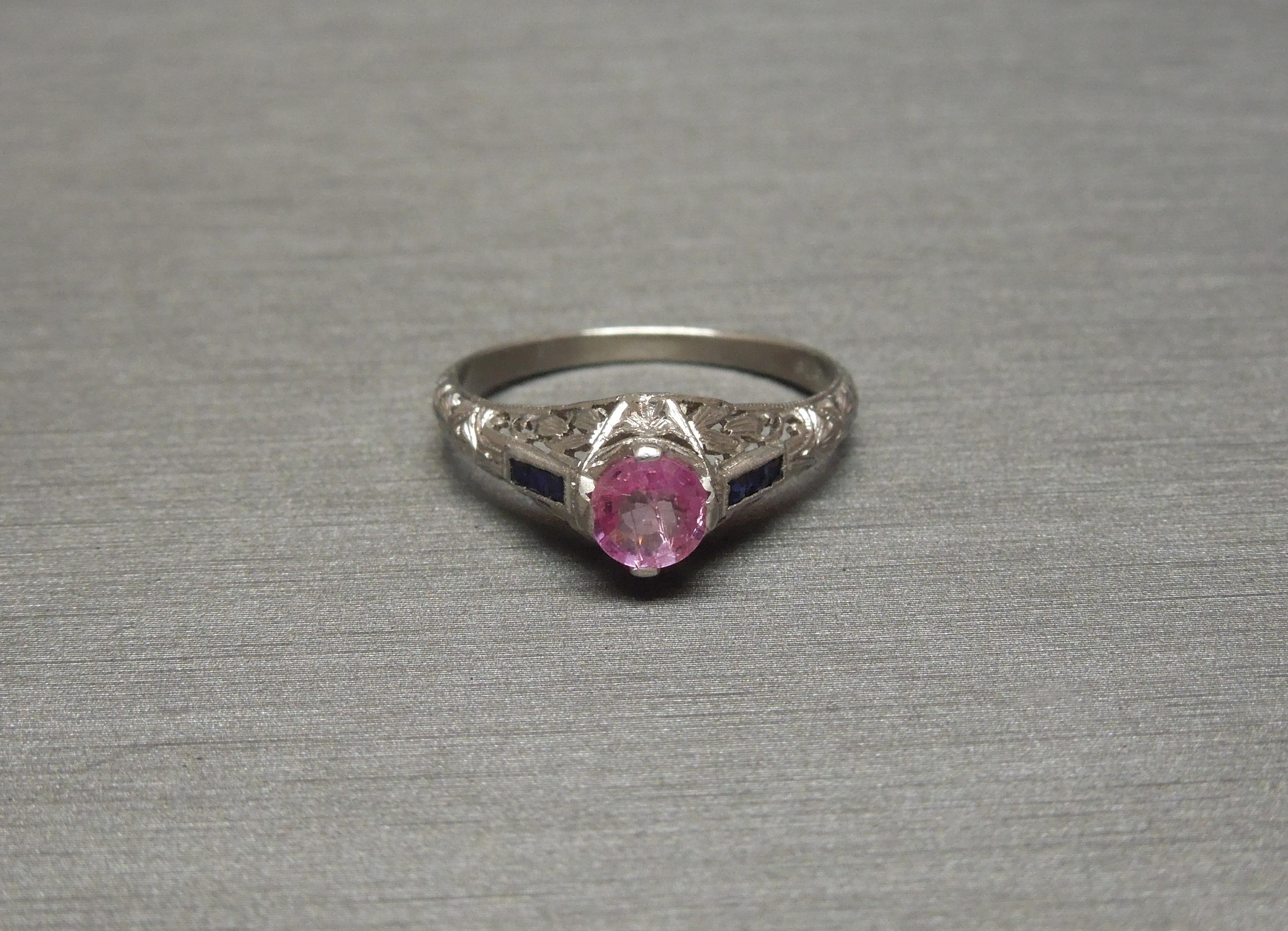 Pink and Blue Sapphire In Good Condition In METAIRIE, LA