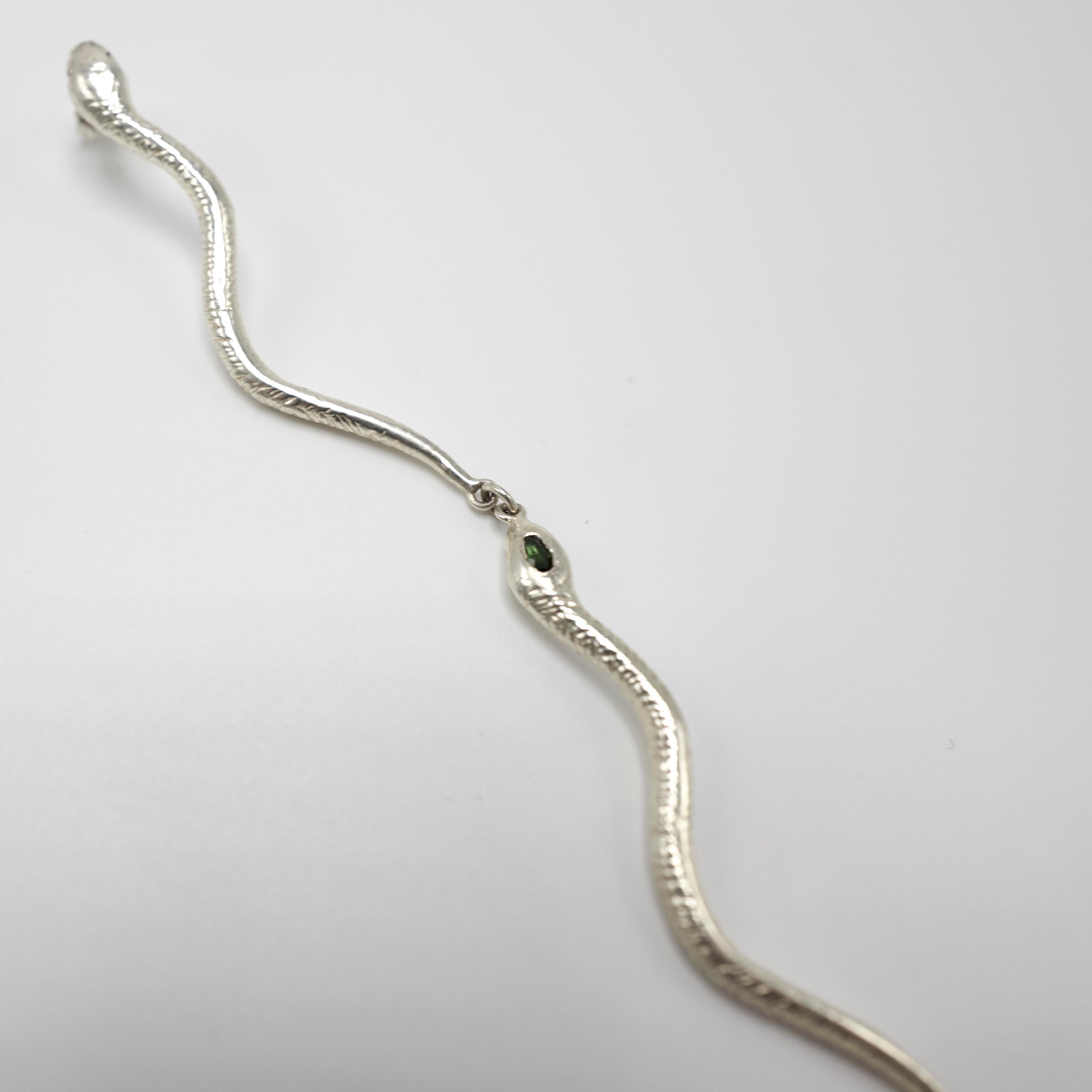 Orecchino pendente con tormalina rosa blu e rubino, serpente in argento J Dauphin in vendita 9