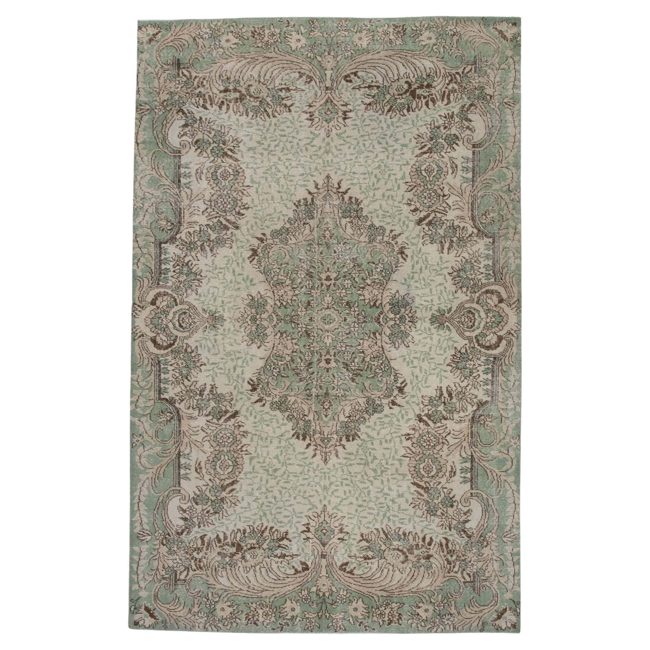 Türkischer Vintage-Teppich in Rosa & Blau 6'7" x 10'5" im Angebot