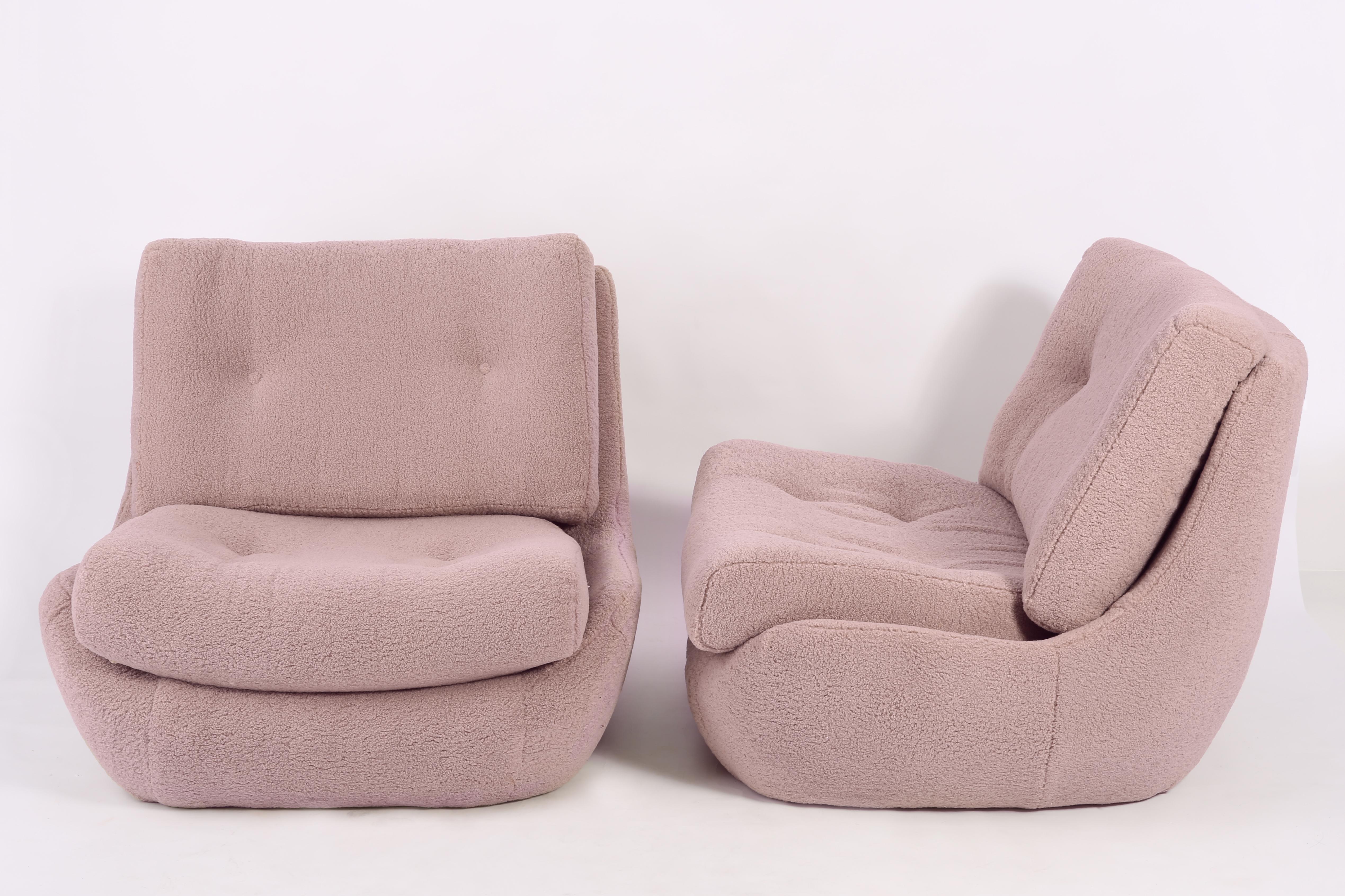 Czech Pink Blush Boucle Atlantis Sofa and Armchairs, Europe, 1960s For Sale