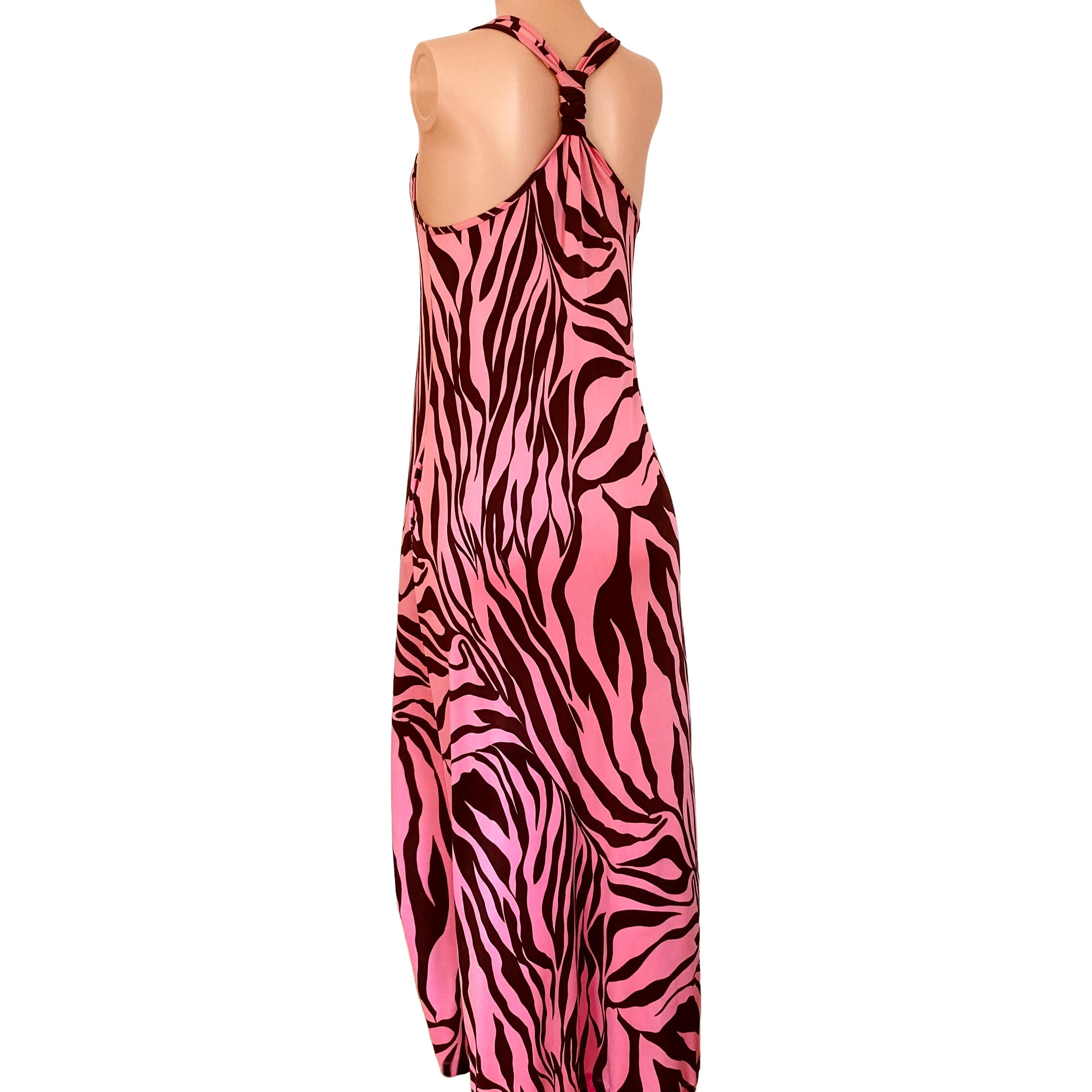 Flora Kung Maxi Boho Kleid aus rosa und braunem Seidenjersey, neu mit Etikett (Pink) im Angebot