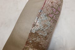 Oreiller de tapis tribal rose et brun de la Collection Zabihi