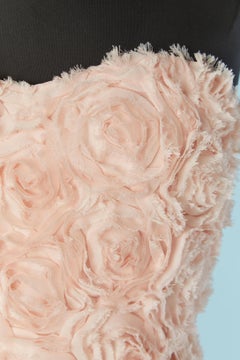 Vestido corpiño rosa con aplique de rosas de tela ROMEO GIGLI