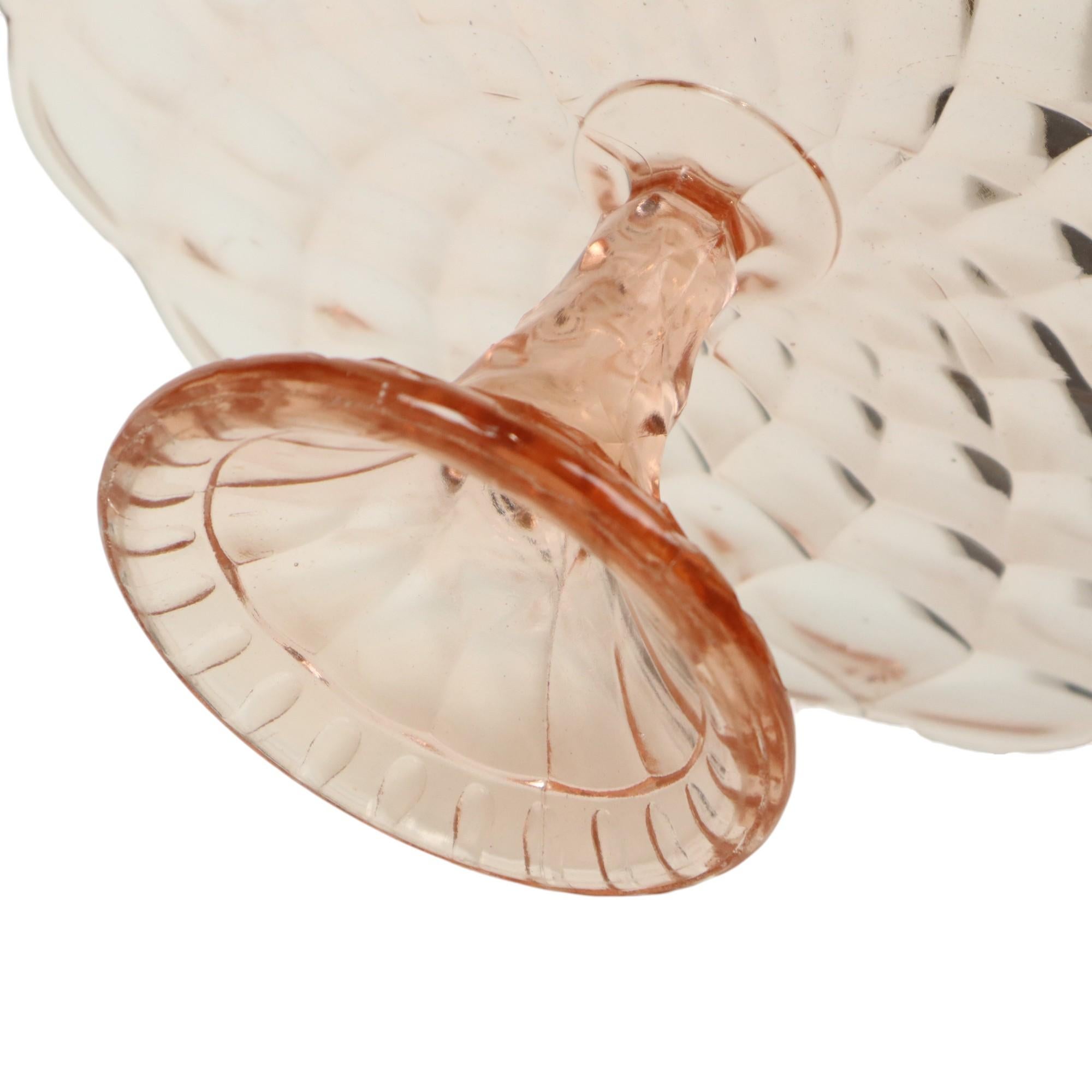 Verre Support à gâteaux Pink Diamond Art Deco en verre pressé en vente