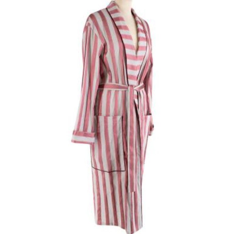 Pink candystripe satin lounge robe For Sale at 1stDibs
