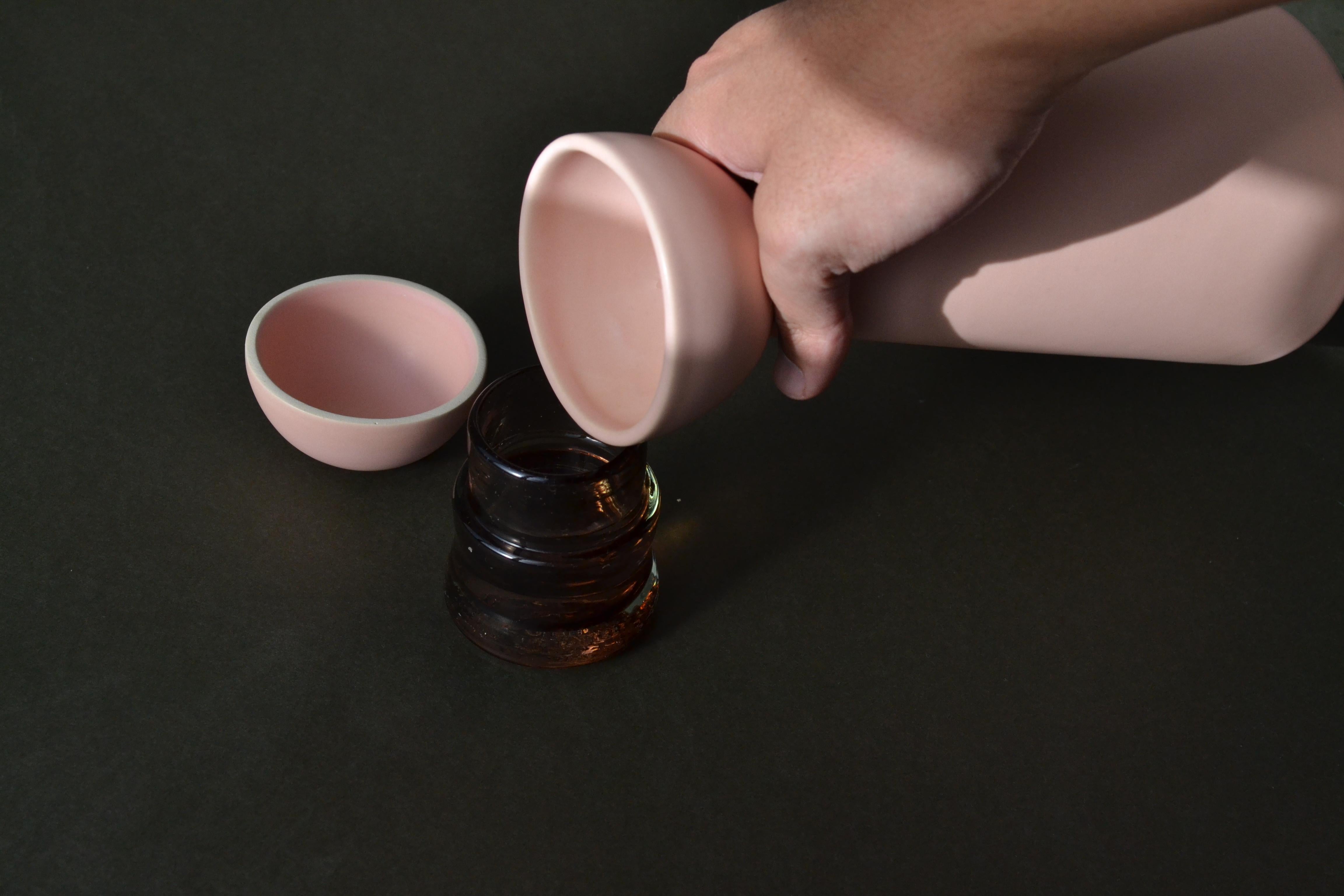 Mexicain PINK Carafe Contemporary Inspired by Traditional Jug Pitcher for Mezcal en vente