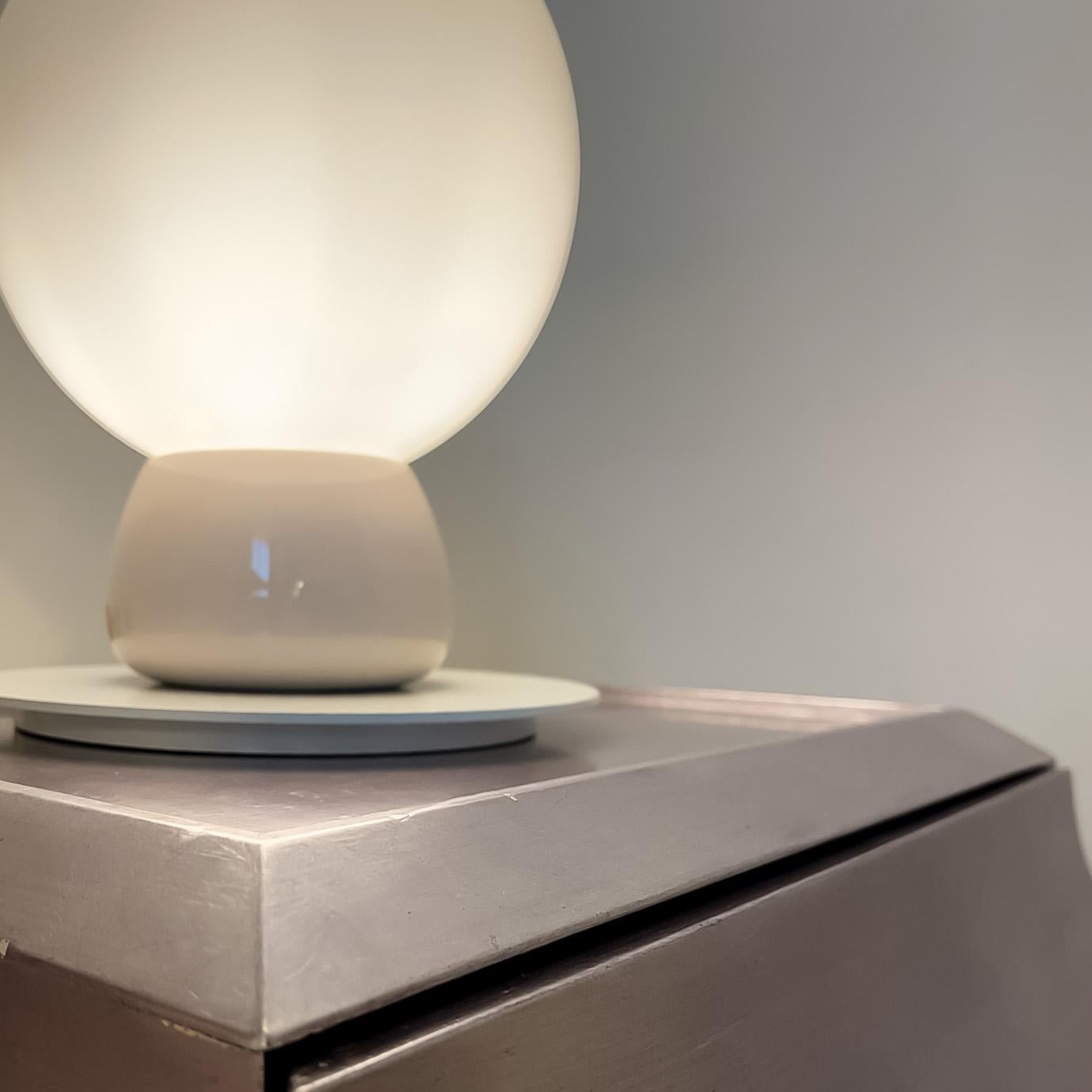 Globuslampen aus rosa Keramik und mattiertem Glas, Athena von Ini Archibong, London 2018 im Zustand „Gut“ im Angebot in Glasgow, GB