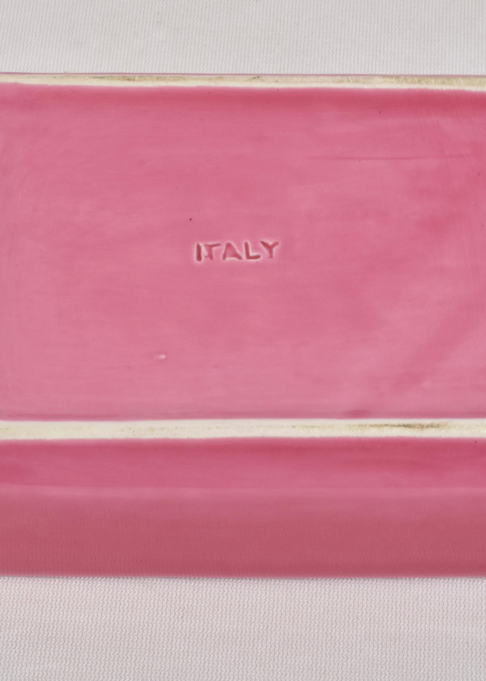 Caja de cerámica rosa siglo XX en venta