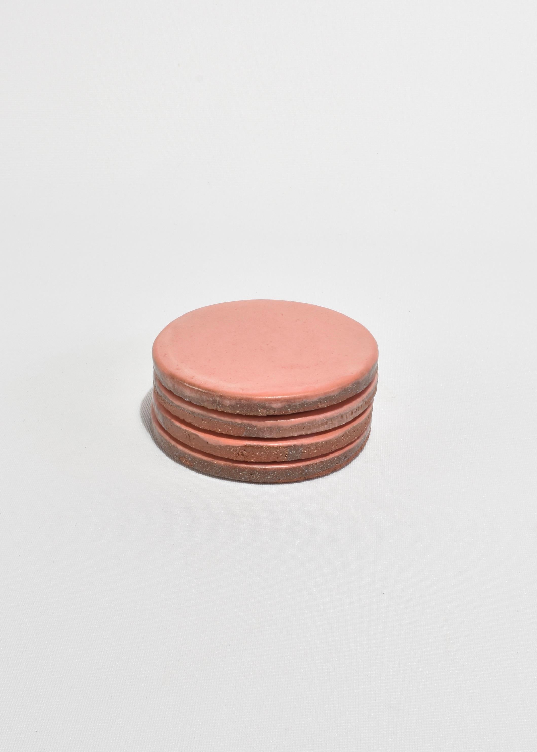 Juego de posavasos de cerámica rosa Siglo XXI y contemporáneo en venta