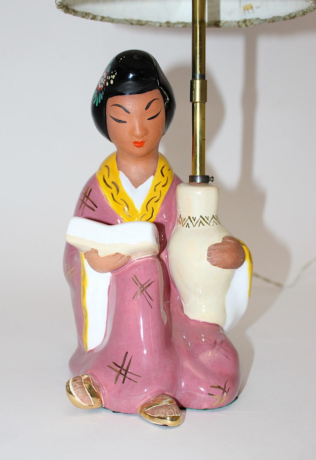 vintage geisha lamp