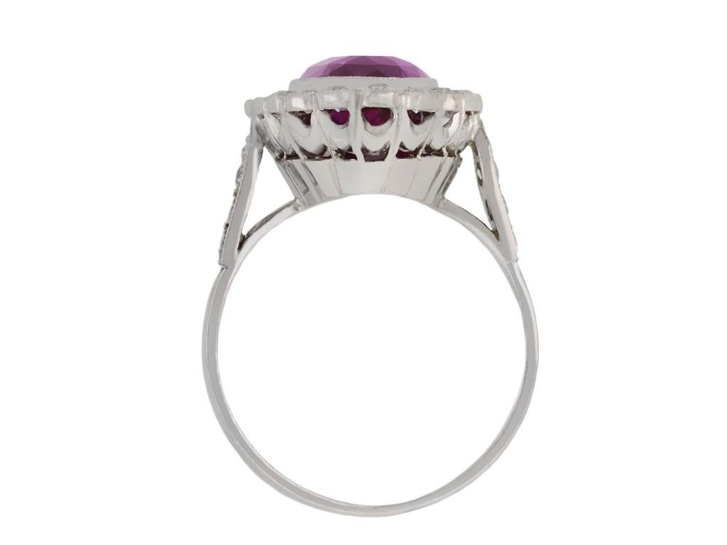 Ring mit rosa Ceylon-Saphir und Diamant-Krone, um 1915 (Edwardian) im Angebot