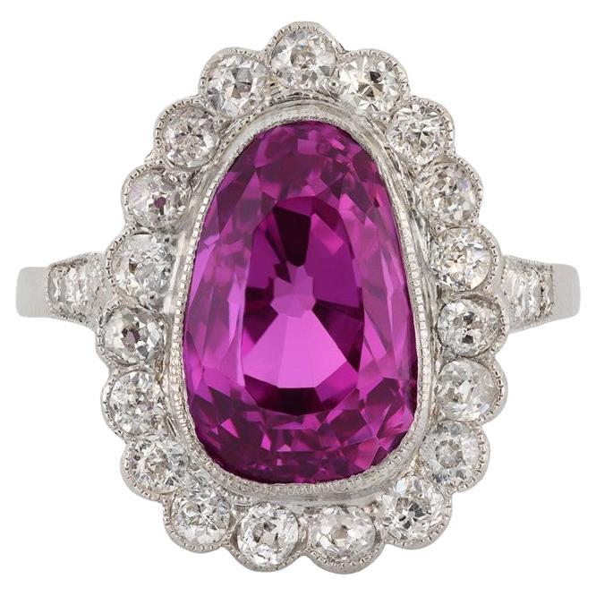 Ring mit rosa Ceylon-Saphir und Diamant-Krone, um 1915