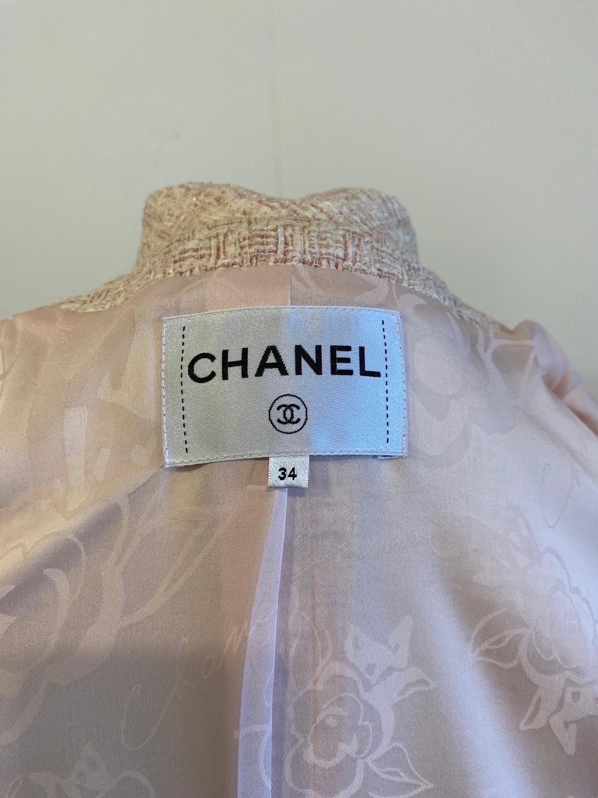 Pink Chanel tweed jacket, 2016. 1
