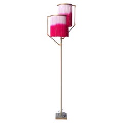 Lampadaire à breloques rose, Sander Bottinga
