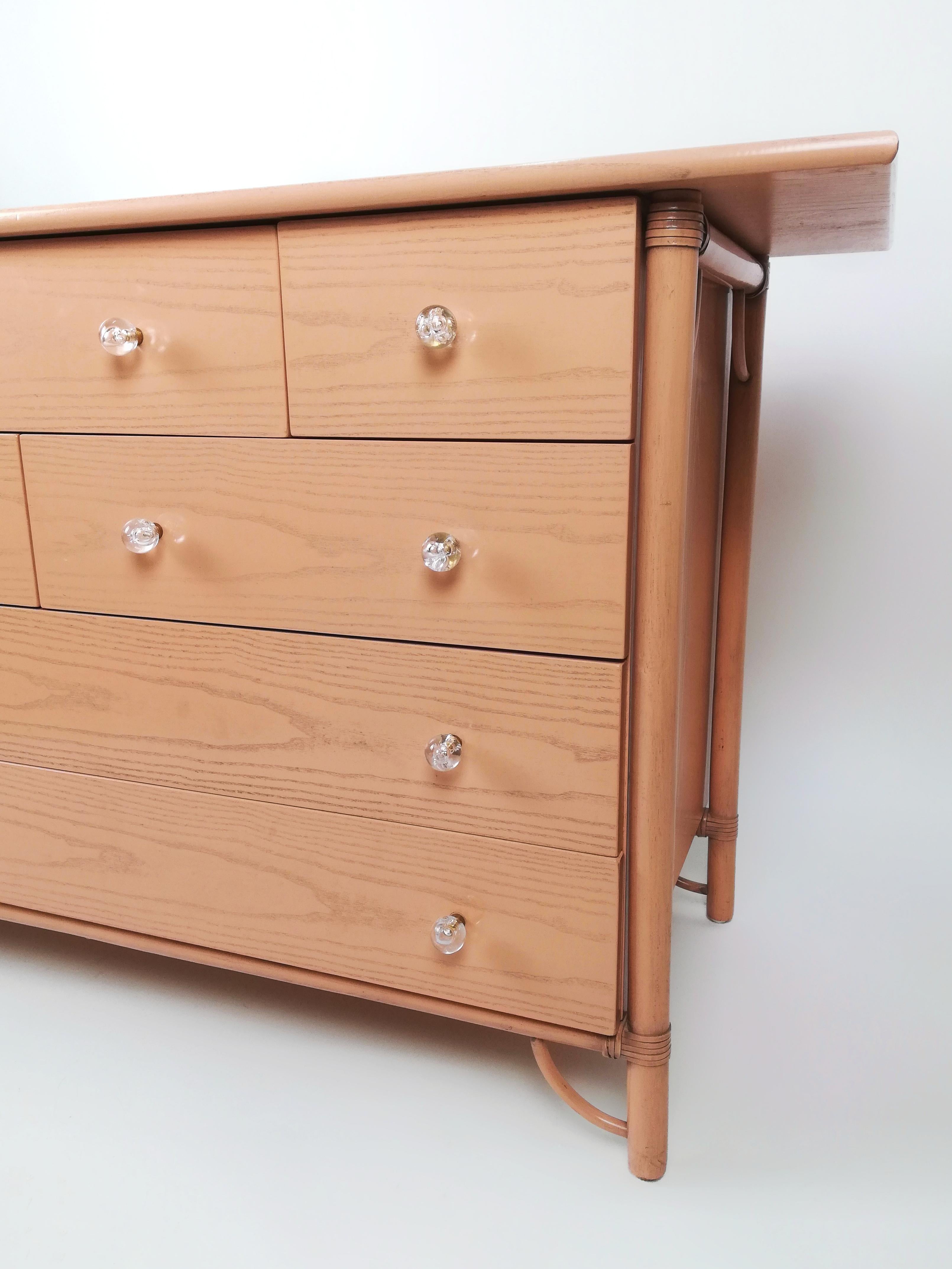 Italian Pink Chest of Drawers in Bamboo, Oak Wood and Leather by Italo Gasparucci For Sale