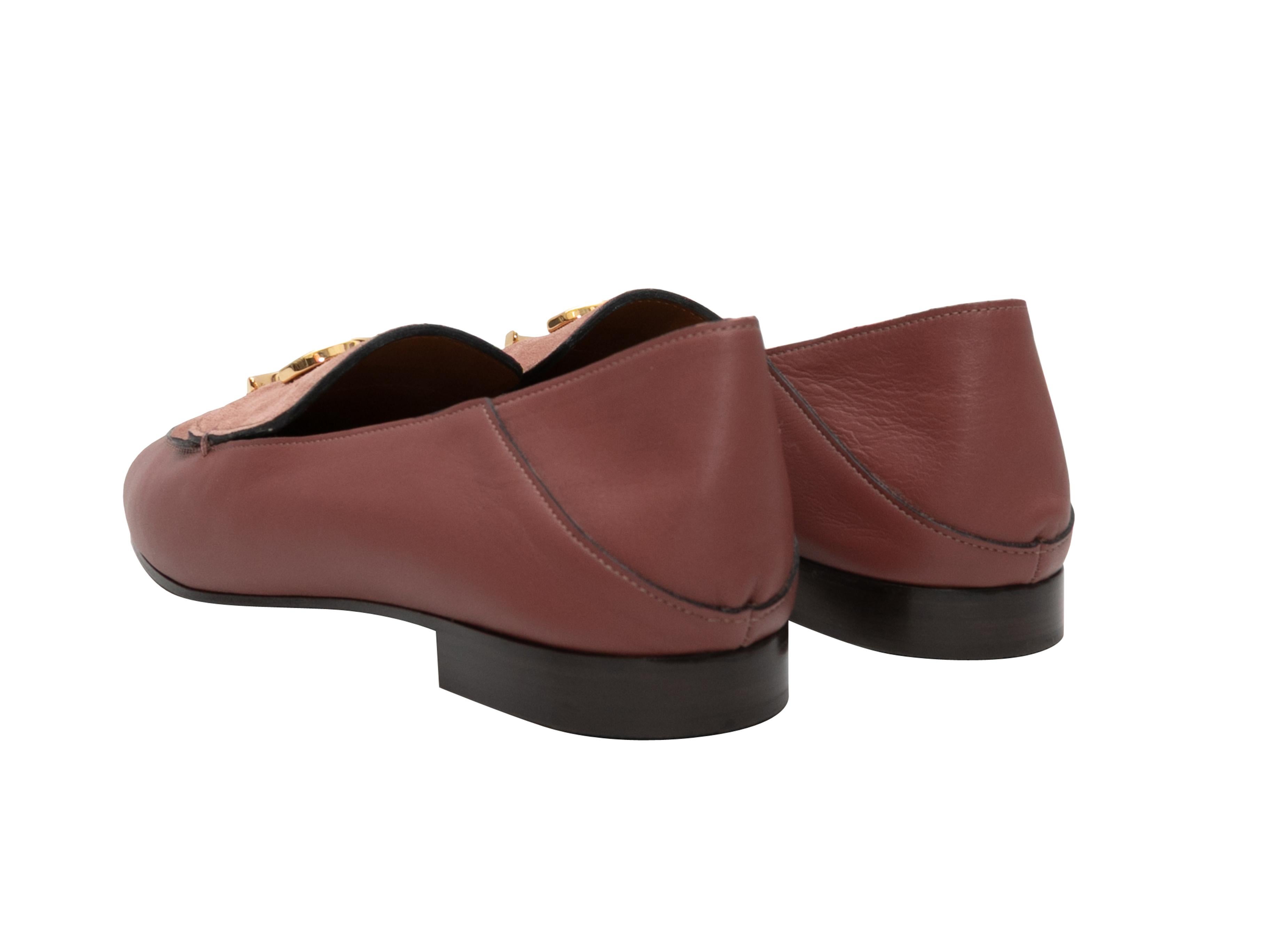 Pink Chloe Leather & Suede Logo Loafers Size 41 In Good Condition For Sale In New York, NY