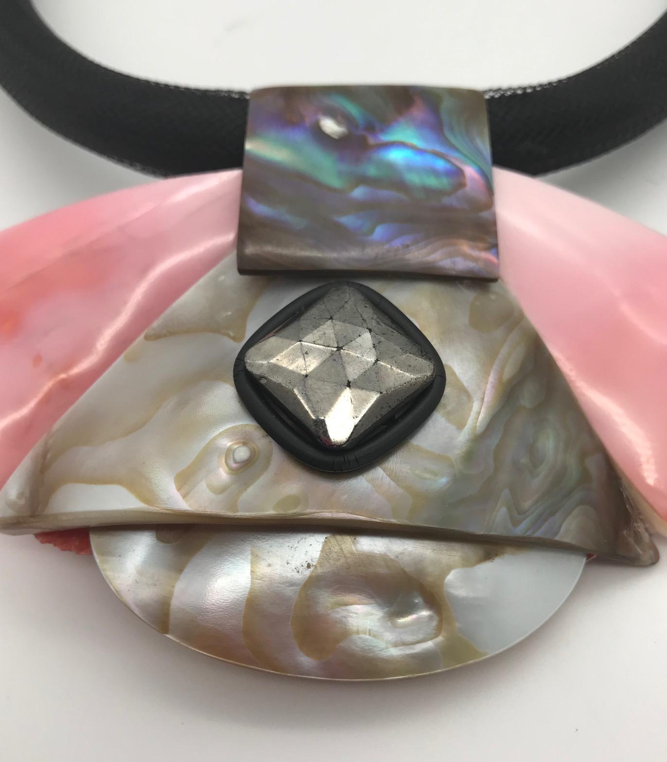 Pink Conch and Extinct Iridescent Camberlainia  Pendant, by Sylvia Gottwald In New Condition For Sale In Washington DC, DC