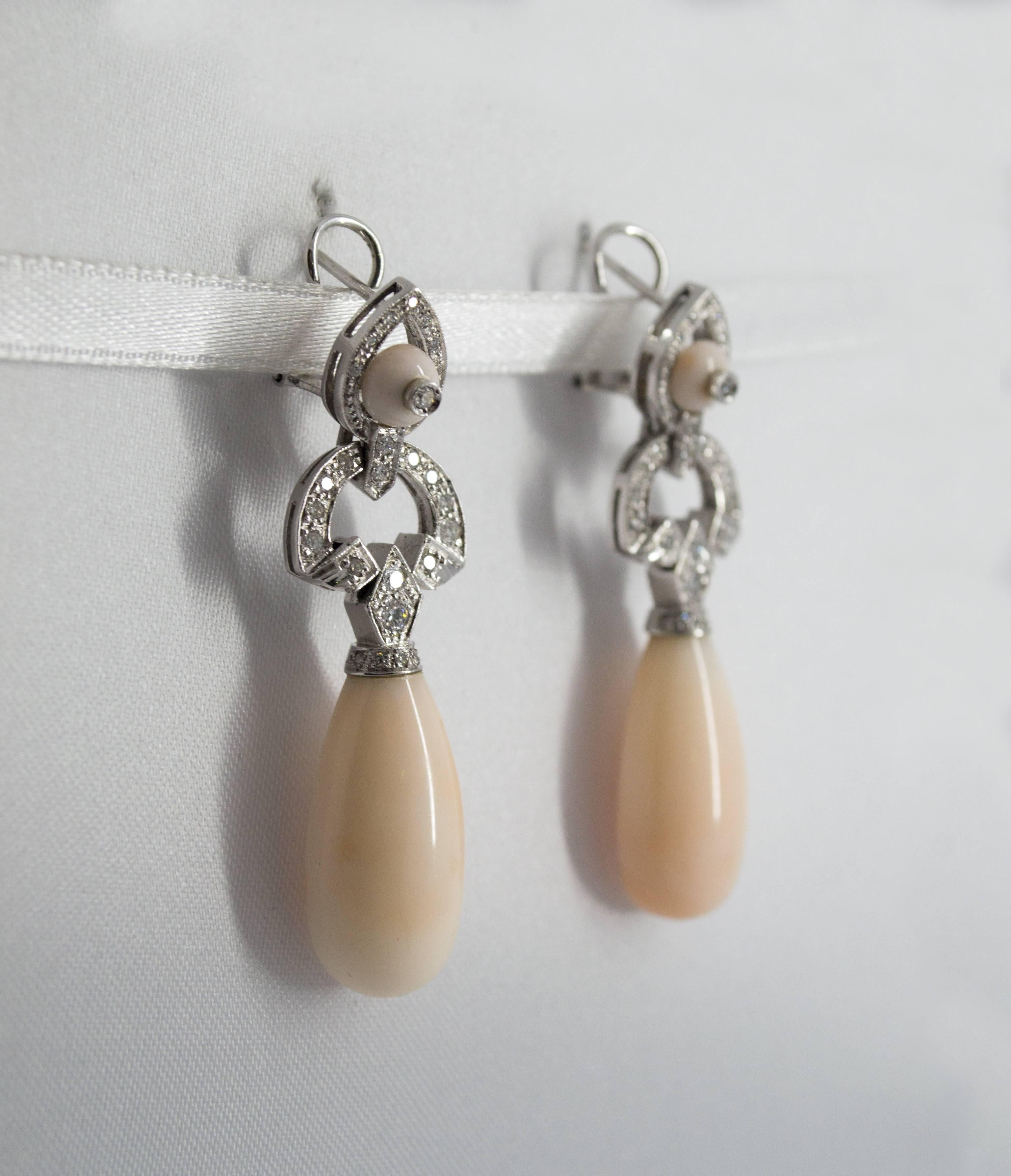Women's or Men's Renaissance Pink Coral 0.90 Carat White Diamond White Gold Drop Clip-On Earrings