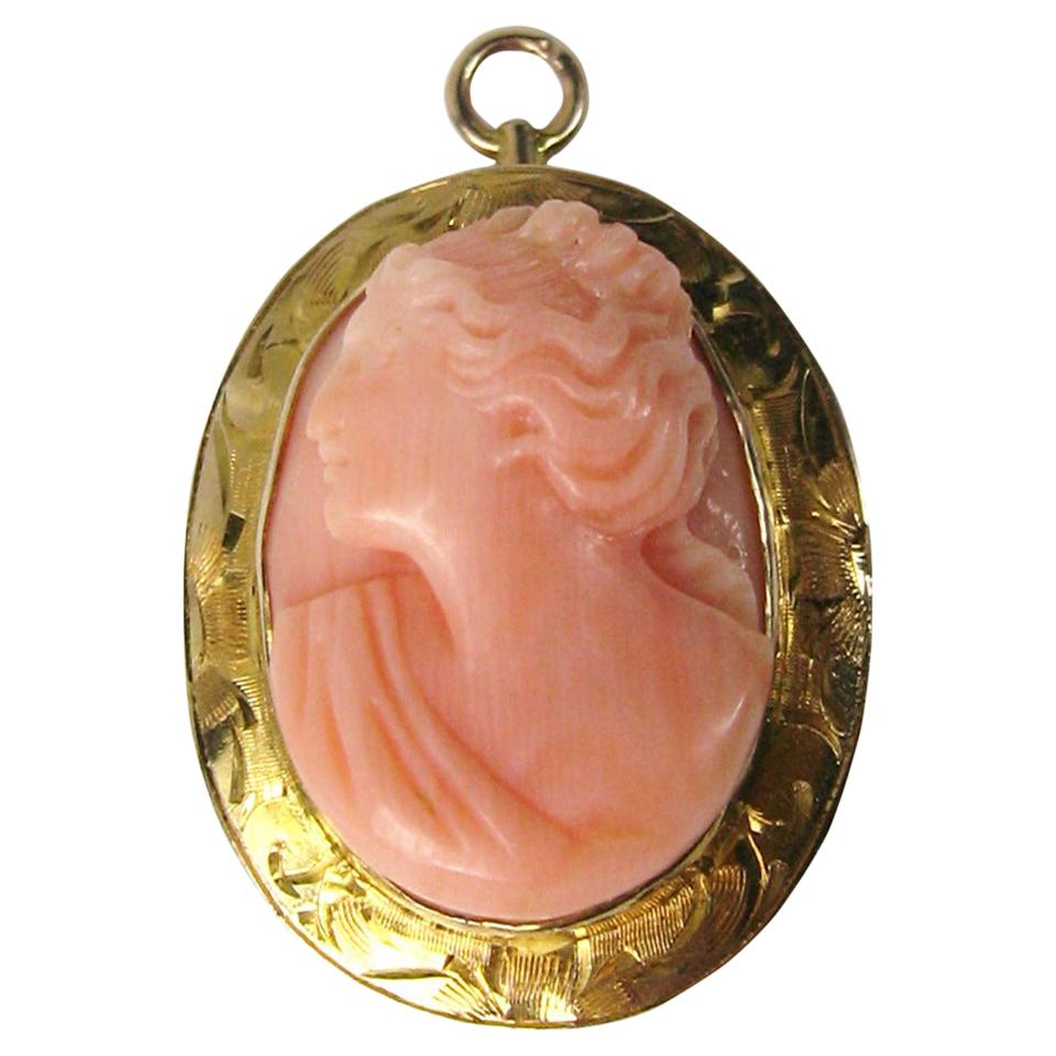 Broche pendentif camée en or 10 carats, corail rose, ancien
