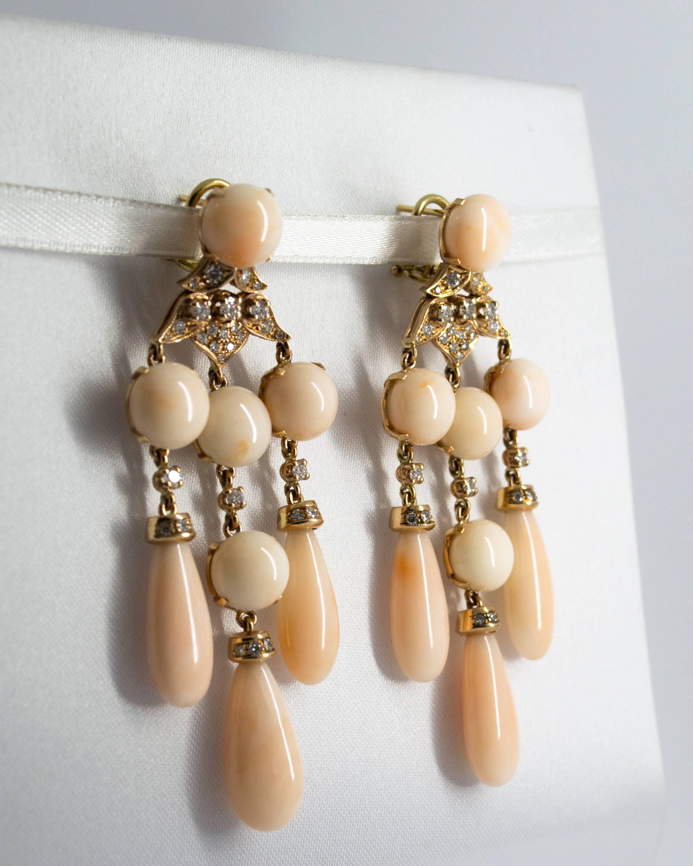 Women's or Men's Renaissance Pink Coral 1.25 Carat White Diamond Yellow Gold Clip-On Earrings