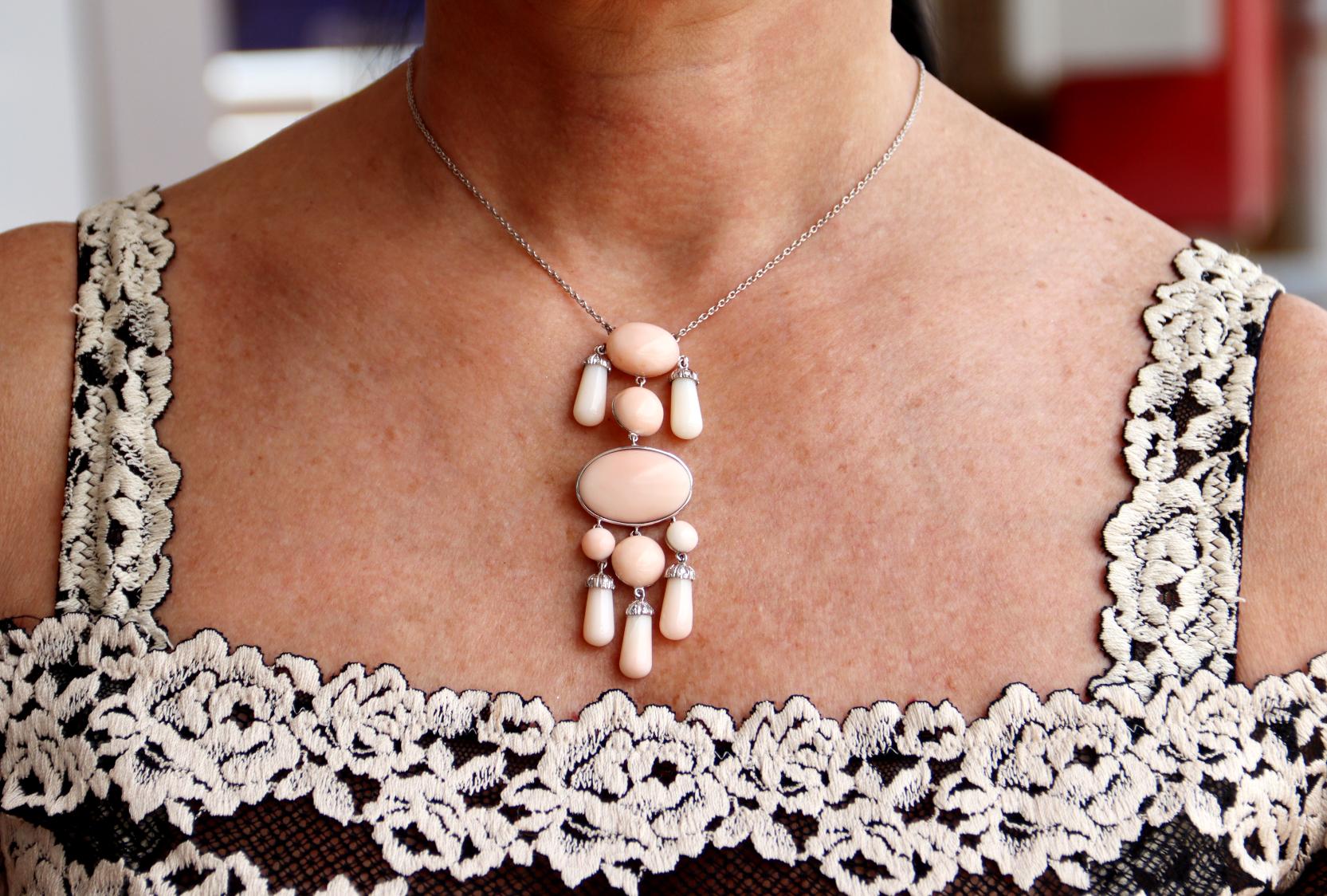 Women's Pink Coral Diamonds 18 Karat White Gold Pendant Necklace For Sale