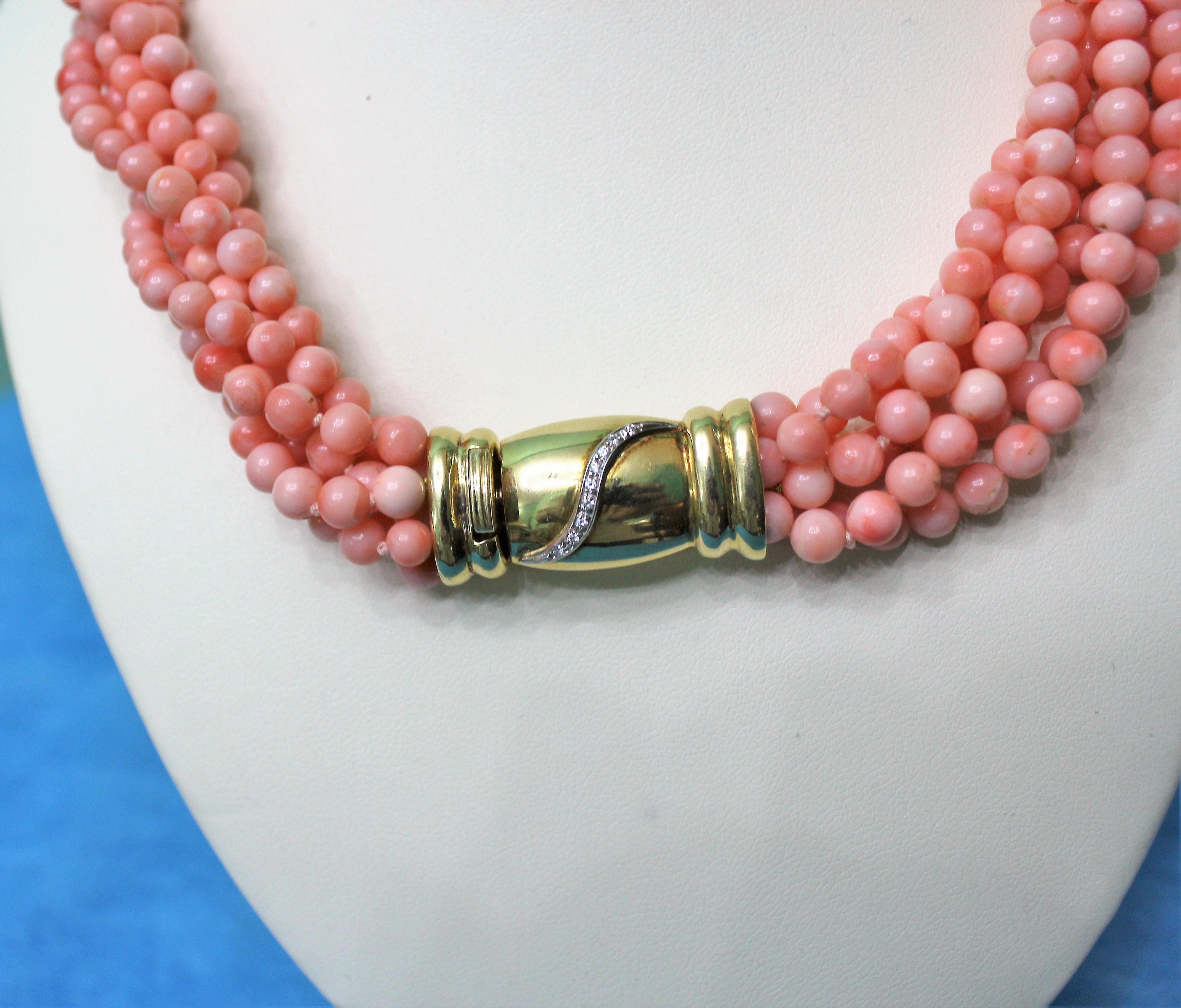 Round Cut Pink Coral Multi-Strand Necklace 0.10 Carat Diamonds 18 Karat Gold, Italy, 1980s For Sale