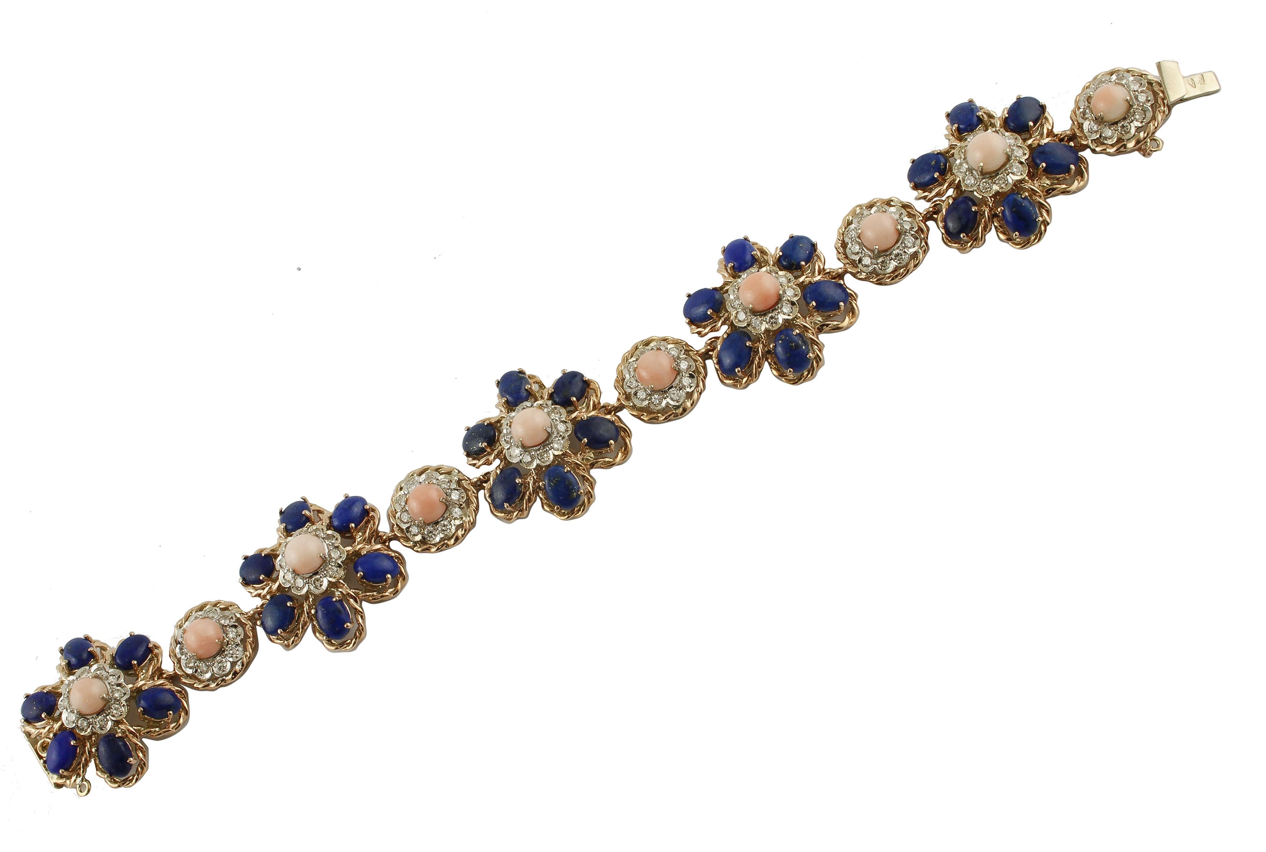 Rétro Bracelet fleuri en or rose, corail rose, diamants et lapis en vente