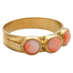 Vintage Triple Cabochon Coral 14K Gold Band Ring
