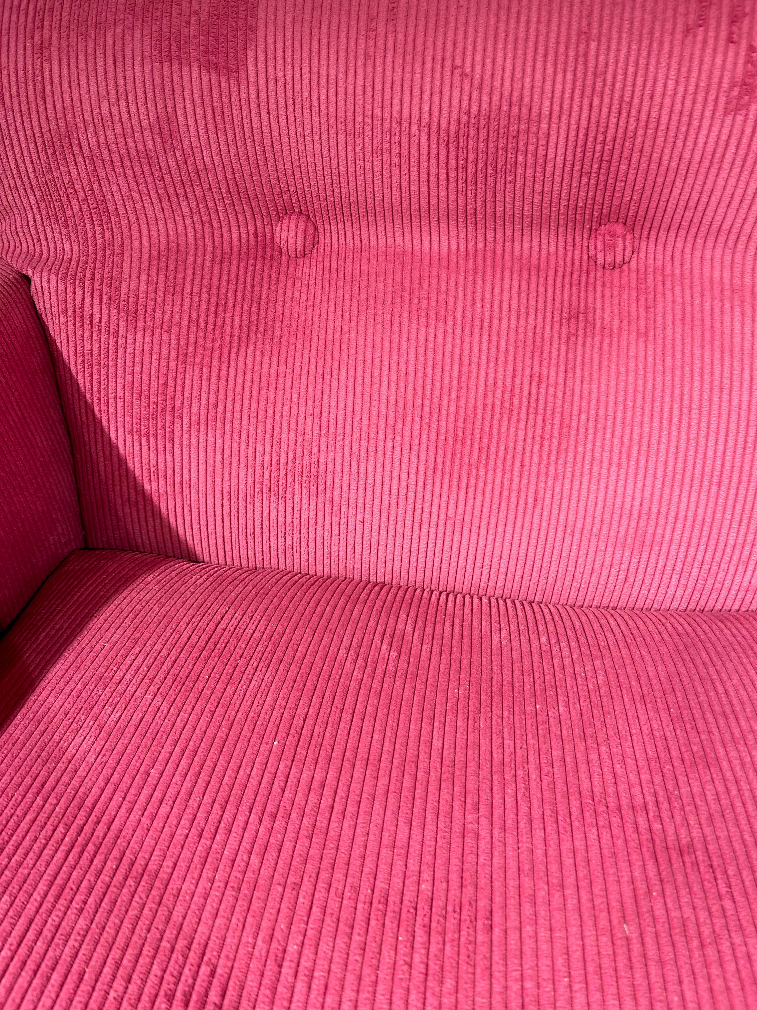 Rosa Korduroy-Sofa von Piazzesi (Italienisch) im Angebot