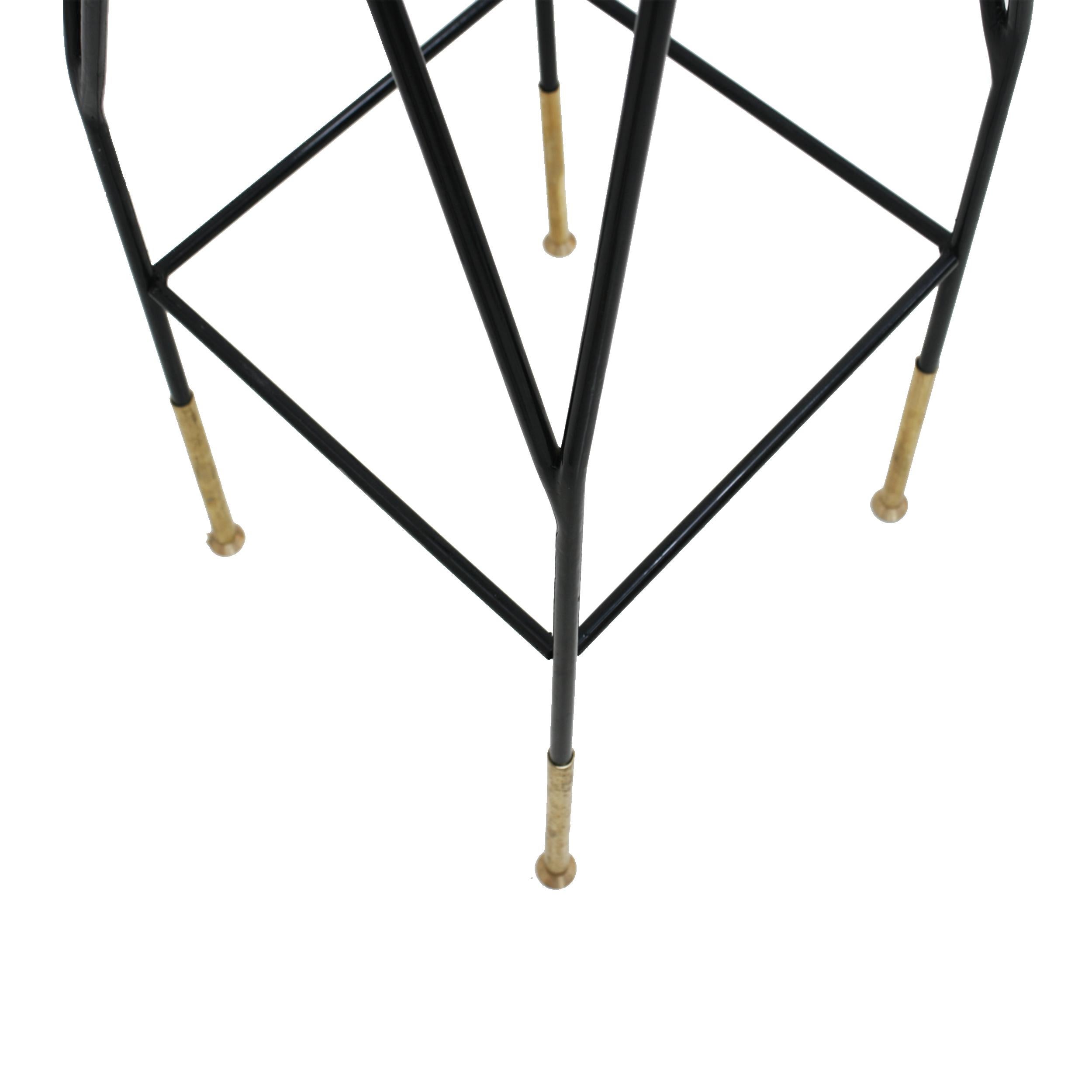 Taburetes italianos de terciopelo de algodón rosa y metal lacado negro Lacado en venta