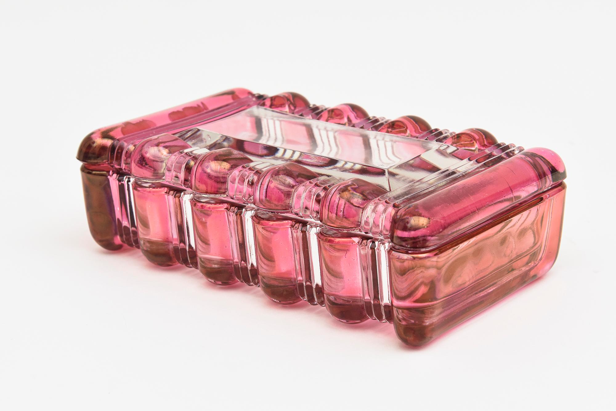 Pink Cranberry and Clear Beveled Rectangular Glass Box Vintage In Good Condition In North Miami, FL