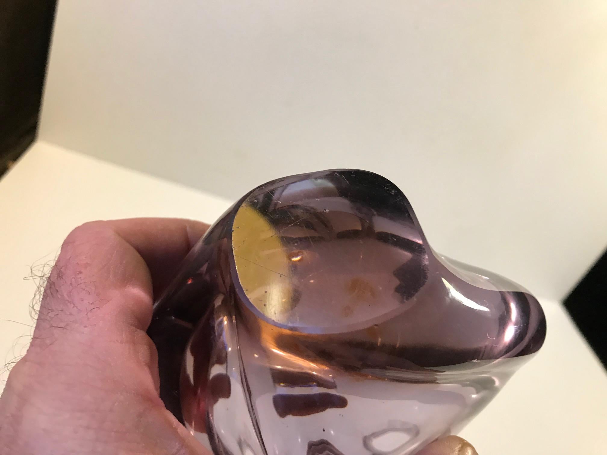 Vase aus rosa Kristall von Miloslav Klinger, 1950er Jahre (Mitte des 20. Jahrhunderts) im Angebot