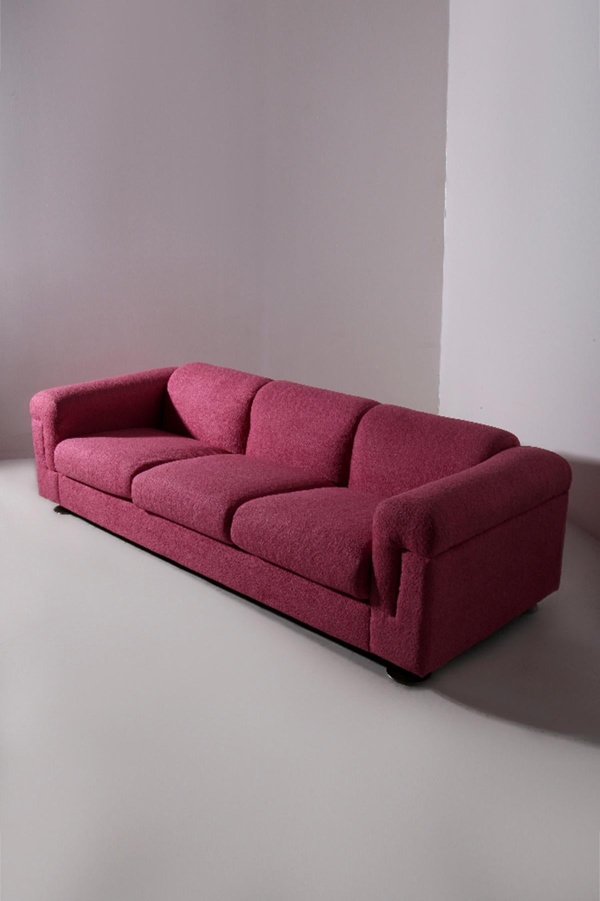 Pink D120 Sofa by Borsani and Bonetti in bouclé in vendita 3