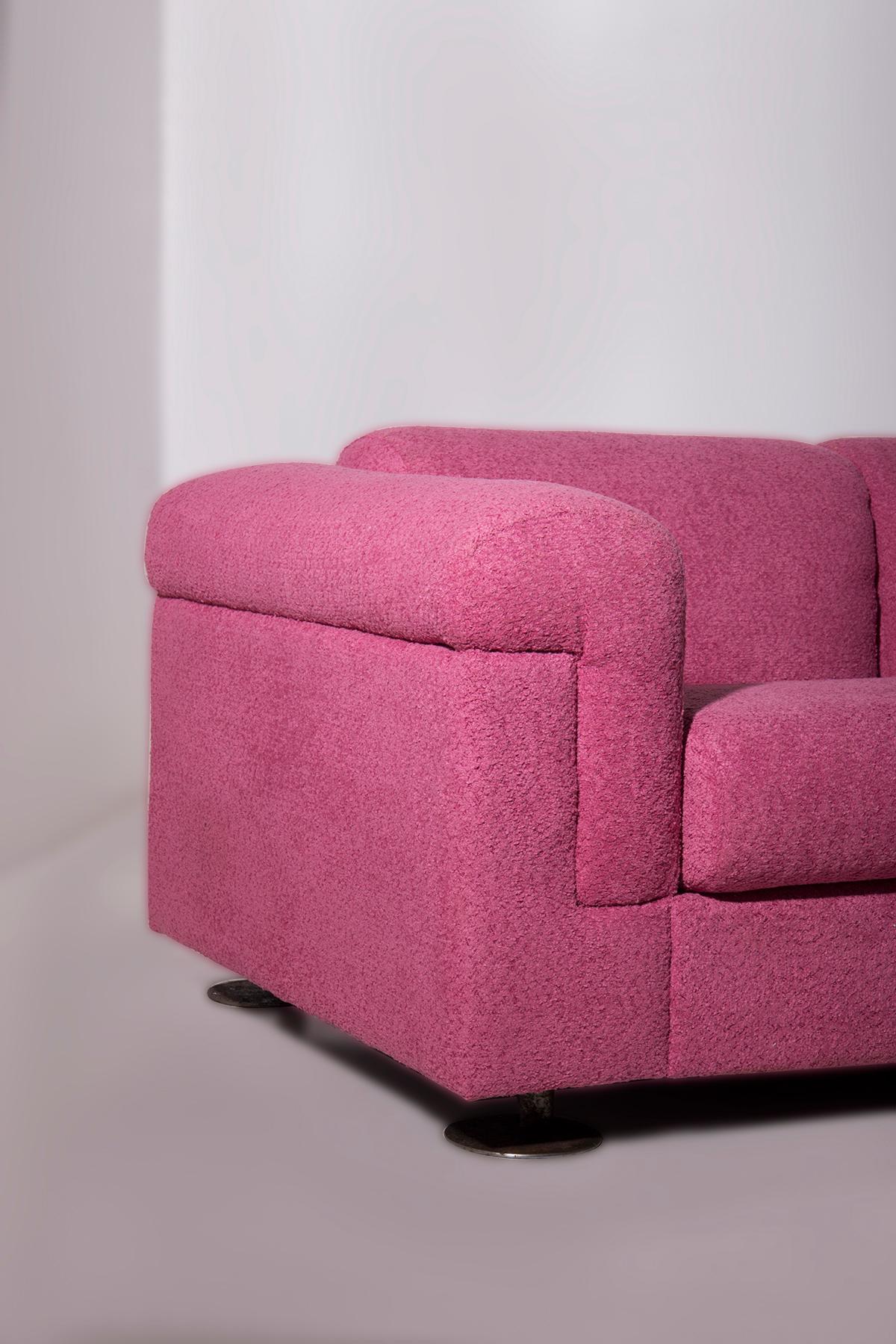 Mid-Century moderno Pink D120 Sofa by Borsani and Bonetti in bouclé in vendita