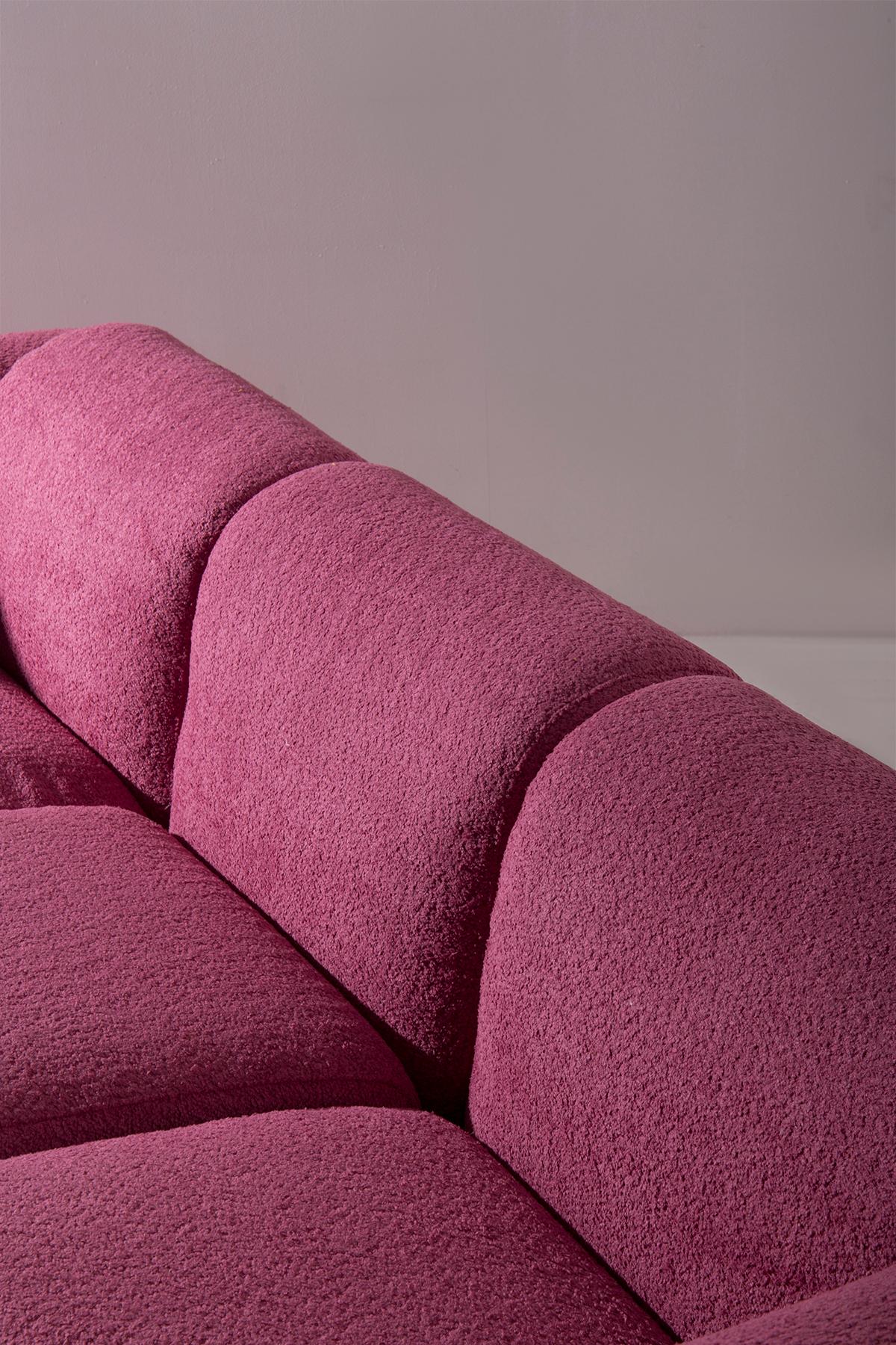 Pink D120 Sofa by Borsani and Bonetti in bouclé in vendita 2