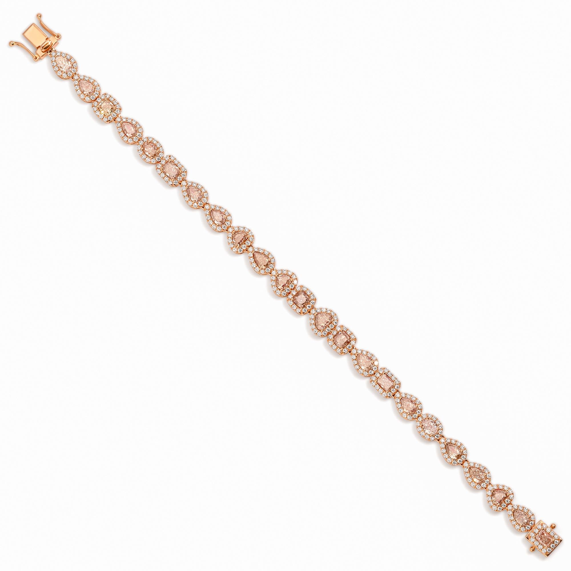 Pink Diamond Bracelet With Halo 7.5 Carats Total 18K Gold In Excellent Condition For Sale In Aliso Viejo, CA