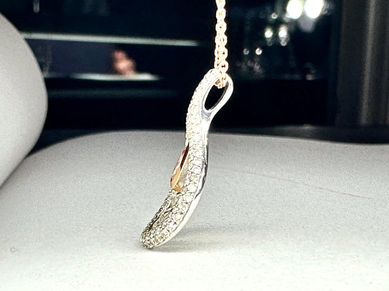 Pink Diamond Drop Pendant Necklace 18k White Gold For Sale at 1stDibs