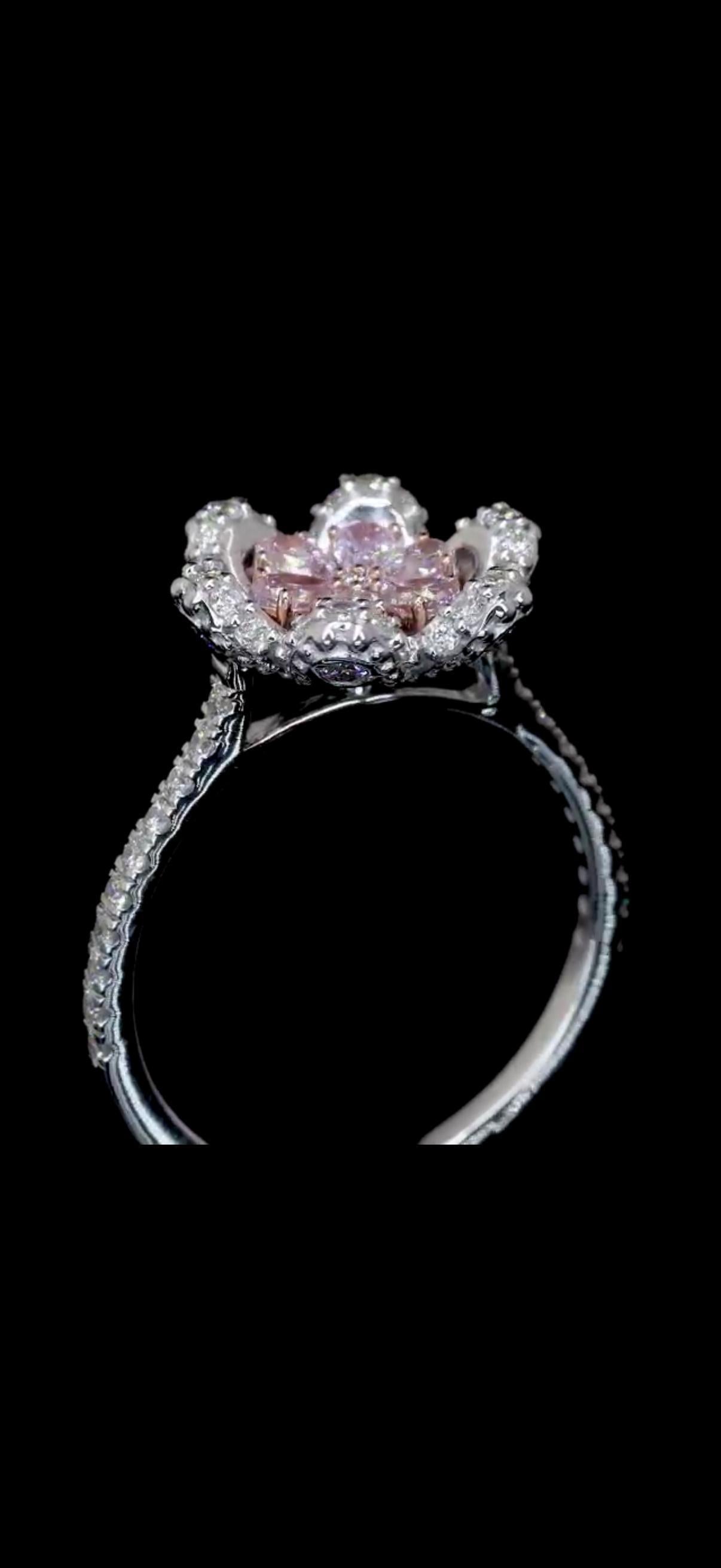 Anello stile fiore con diamante rosa da 0,96 carati totali in oro rosa 18 carati in vendita 8