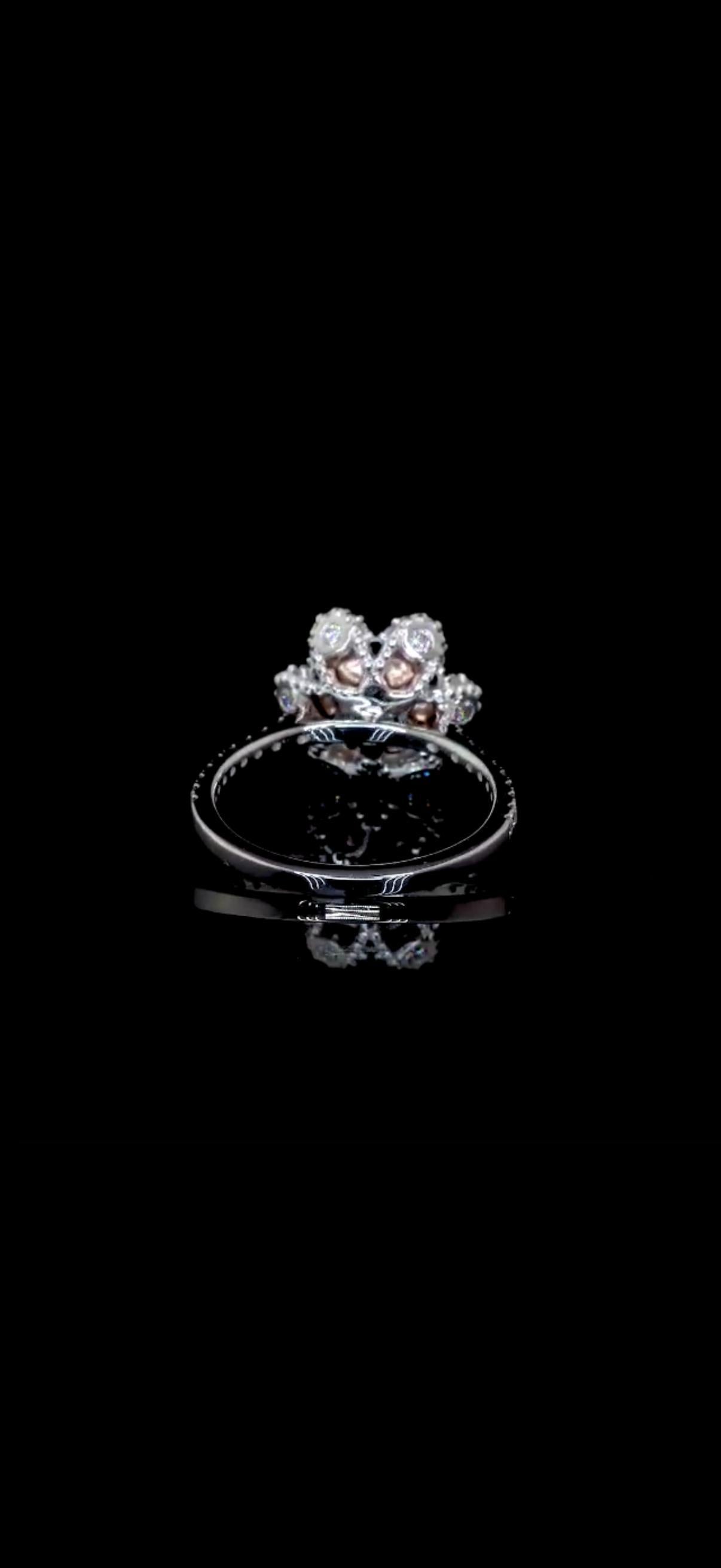 Anello stile fiore con diamante rosa da 0,96 carati totali in oro rosa 18 carati in vendita 6