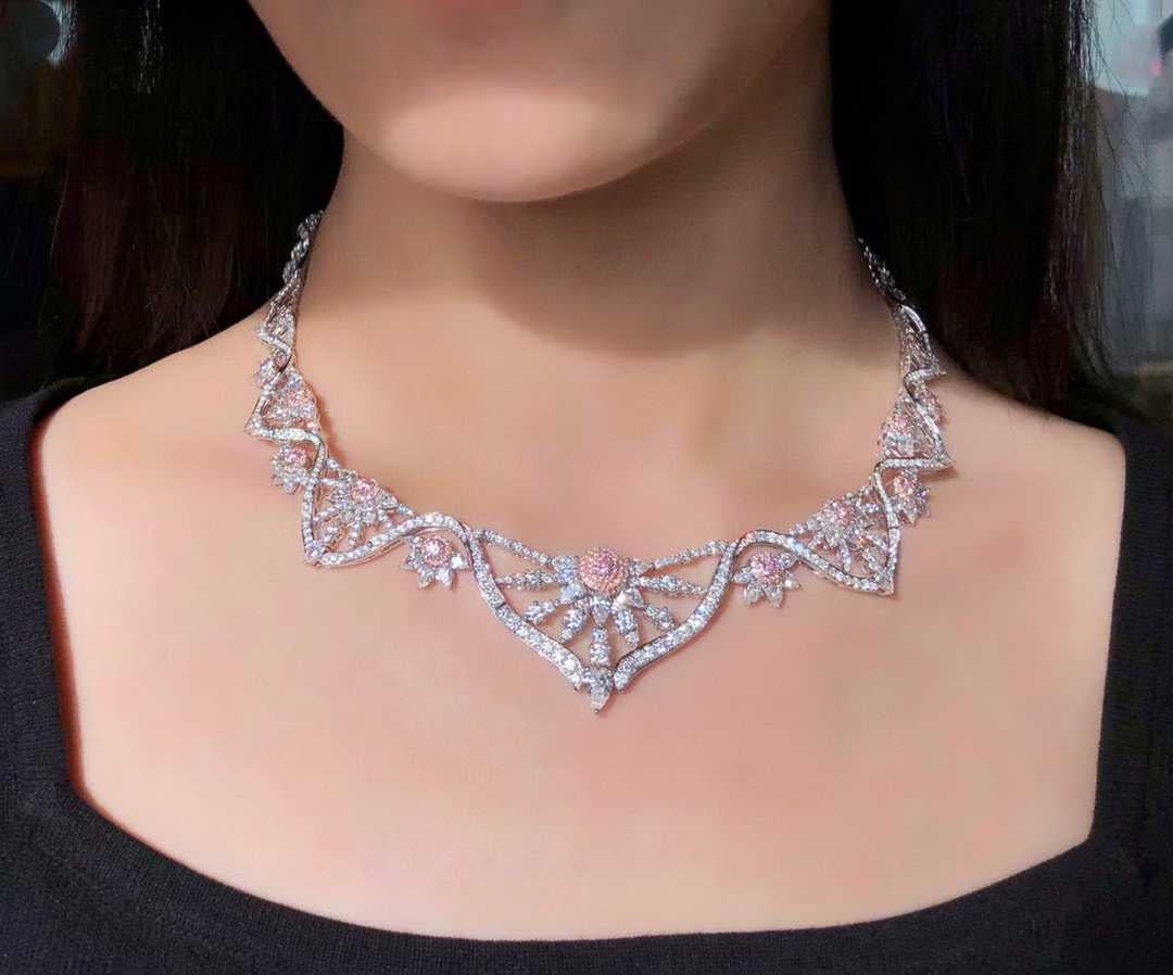 Taille mixte Collier en diamant rose - Eze Jewelry en vente