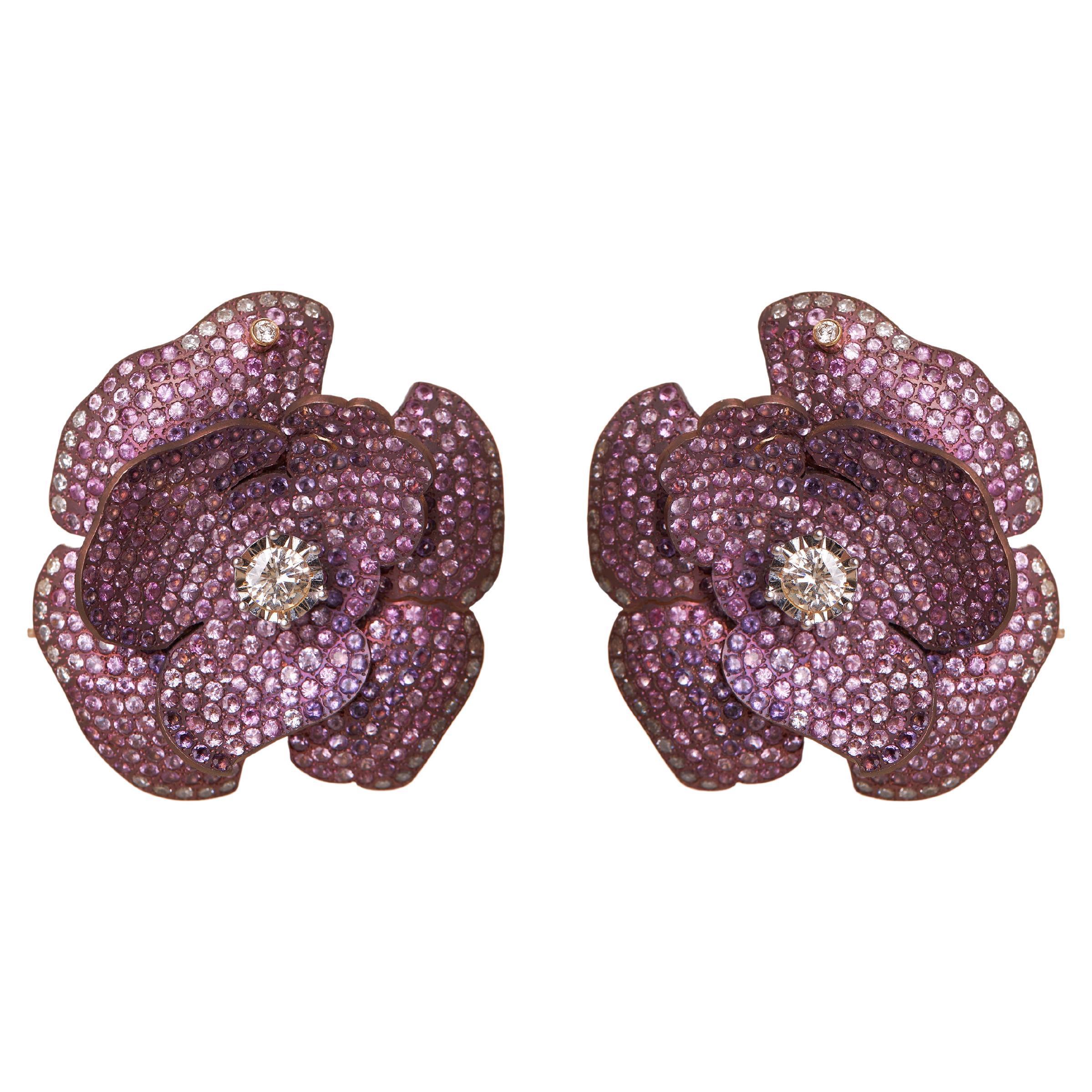 Taglio rotondo Pink Double Flower Earrings - Titanium, 18KT Gold & Diamonds in vendita