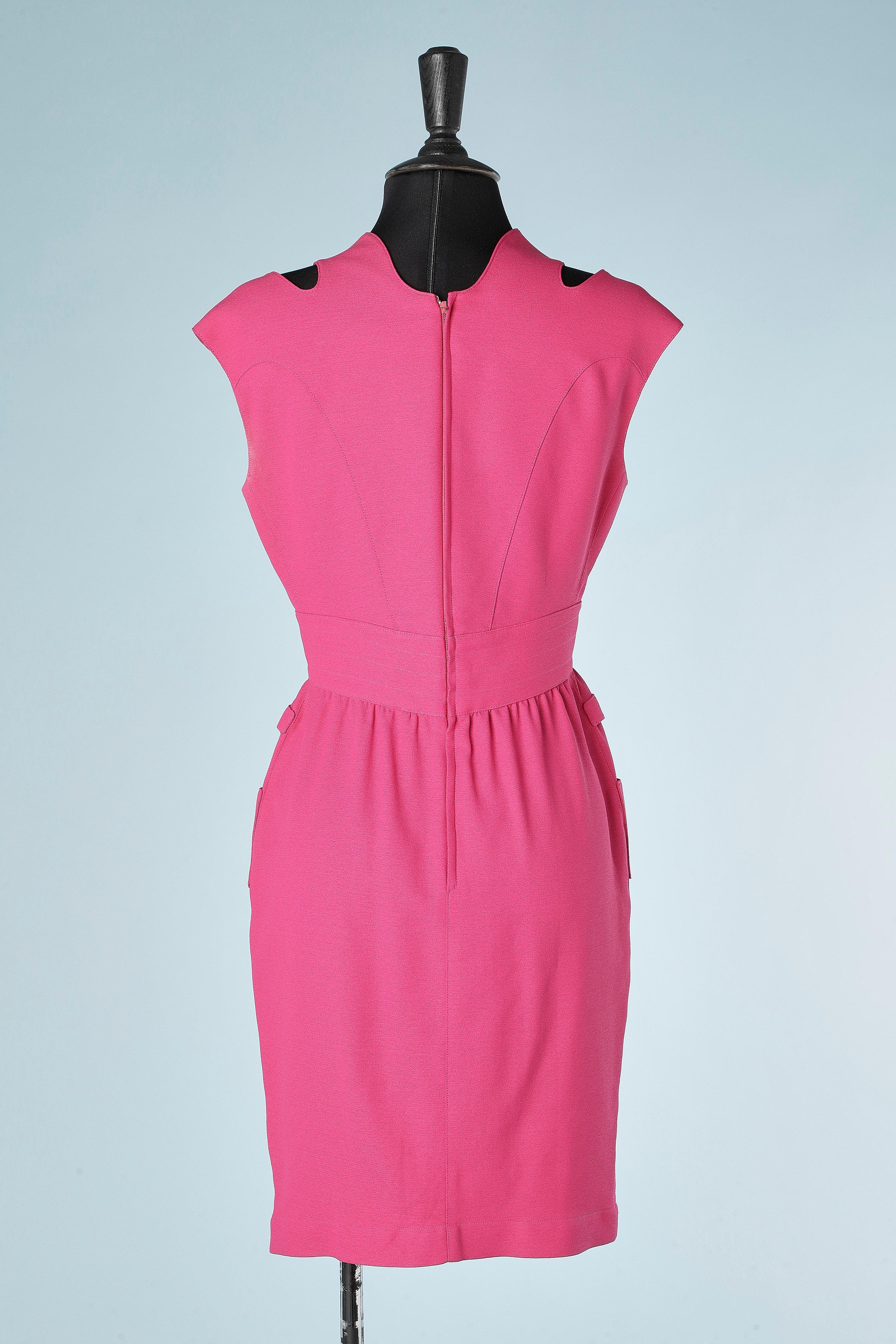 Pink dress with bow and cutwork on the shoulders Thierry Mugler For Sale 2
