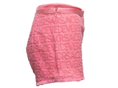 Short rose en tissu éponge Dua Lipa x Versace avec logo, taille IT 40