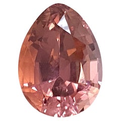 Tourmaline rose en forme d'œuf 20,88 carats