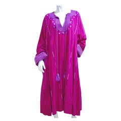 Pink Embroidered 1970's Kaftan